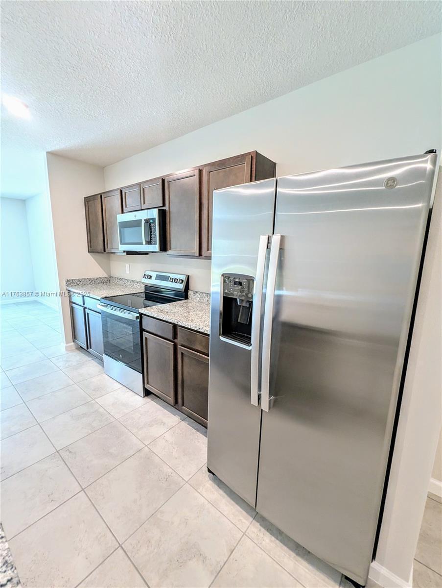 285 Raspberry Road
