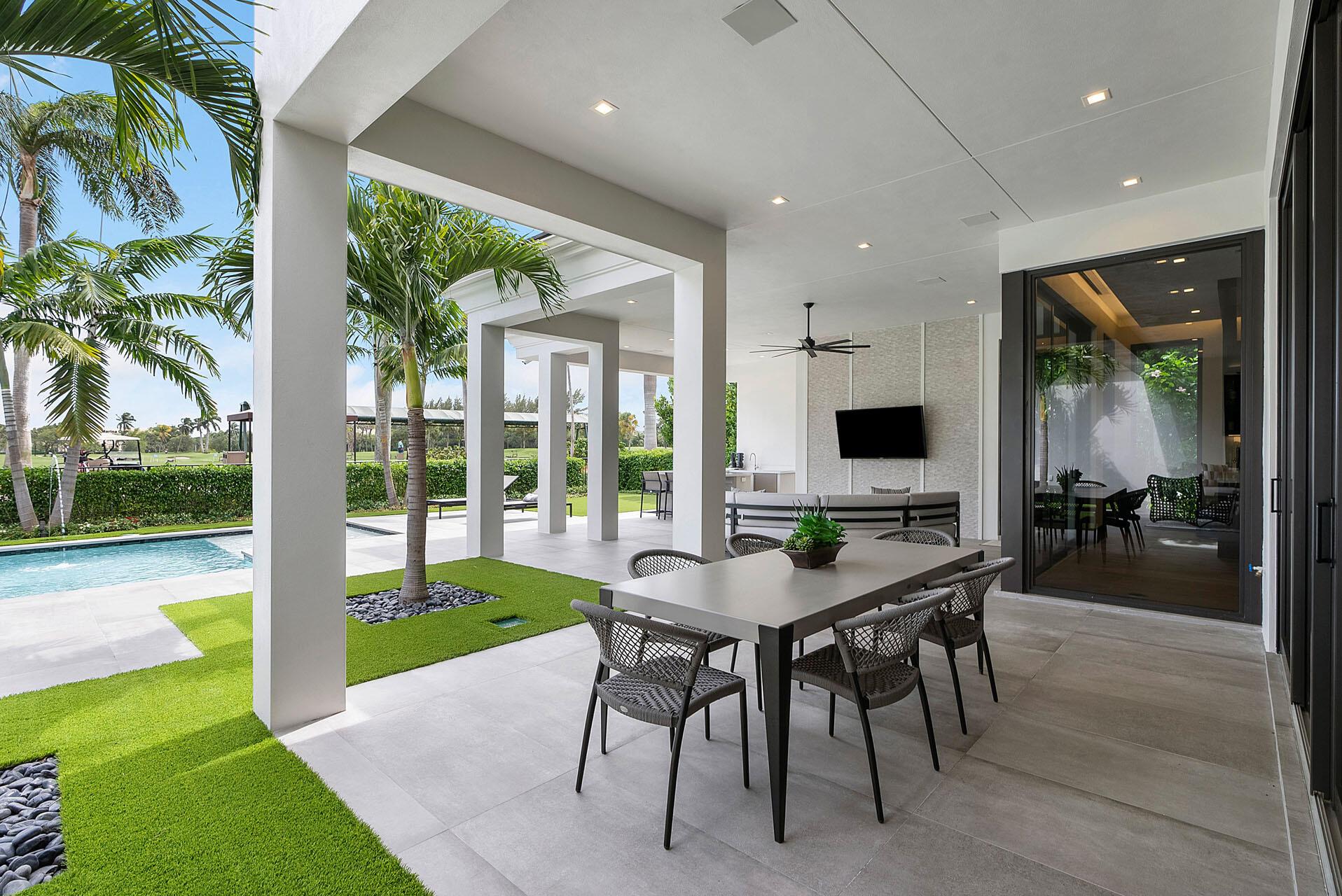 ROYAL PALM YACHT & COUNTR - Residential