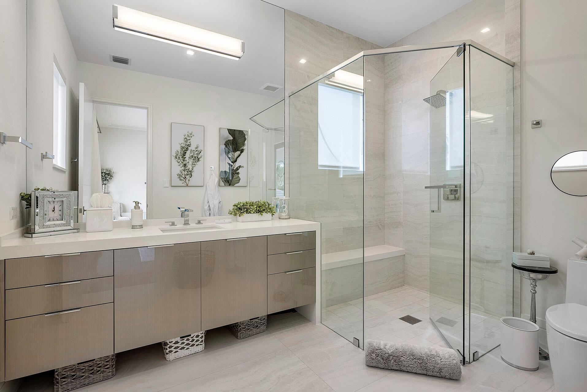 ROYAL PALM YACHT & COUNTR - Residential