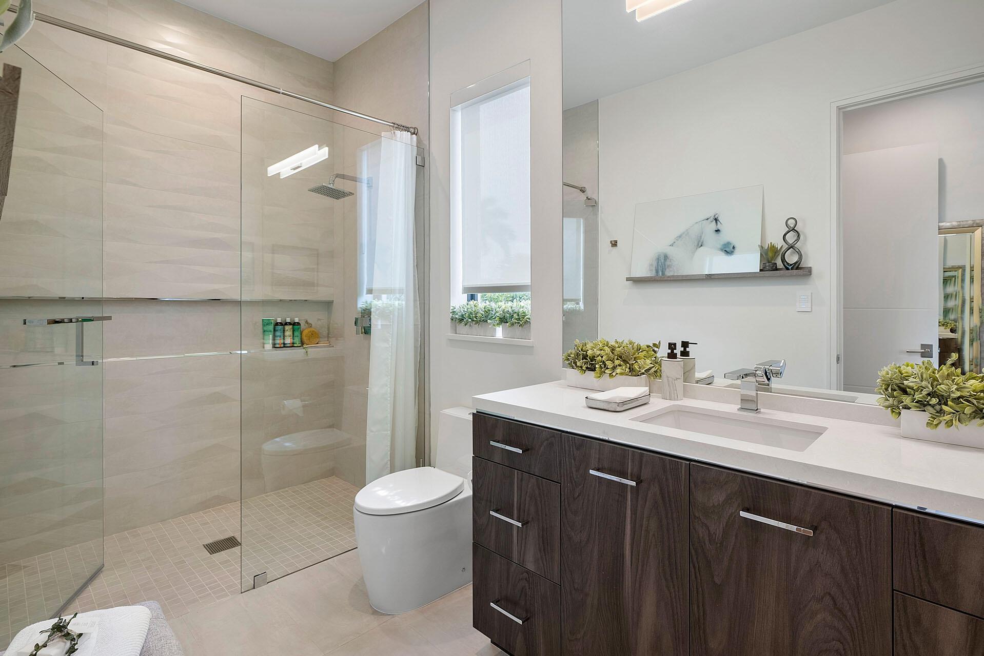 ROYAL PALM YACHT & COUNTR - Residential