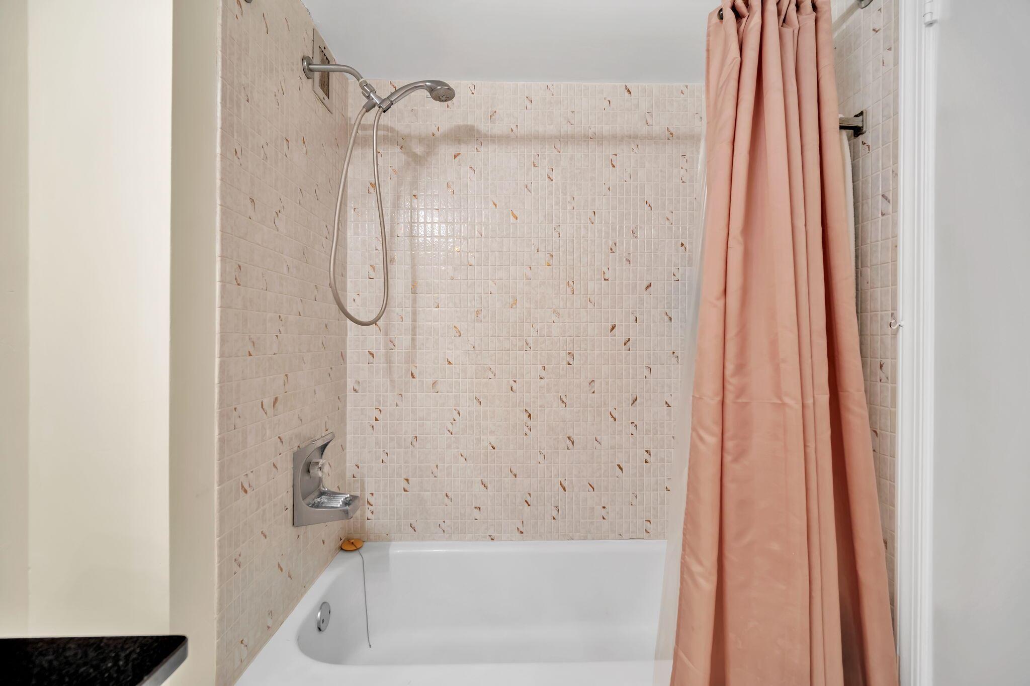 SEA RANCH LAKES NORTH CON - Residential Lease