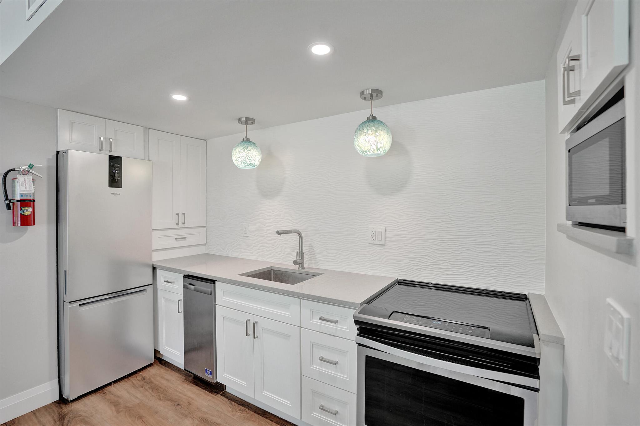 SEA RANCH LAKES NORTH CON - Residential Lease