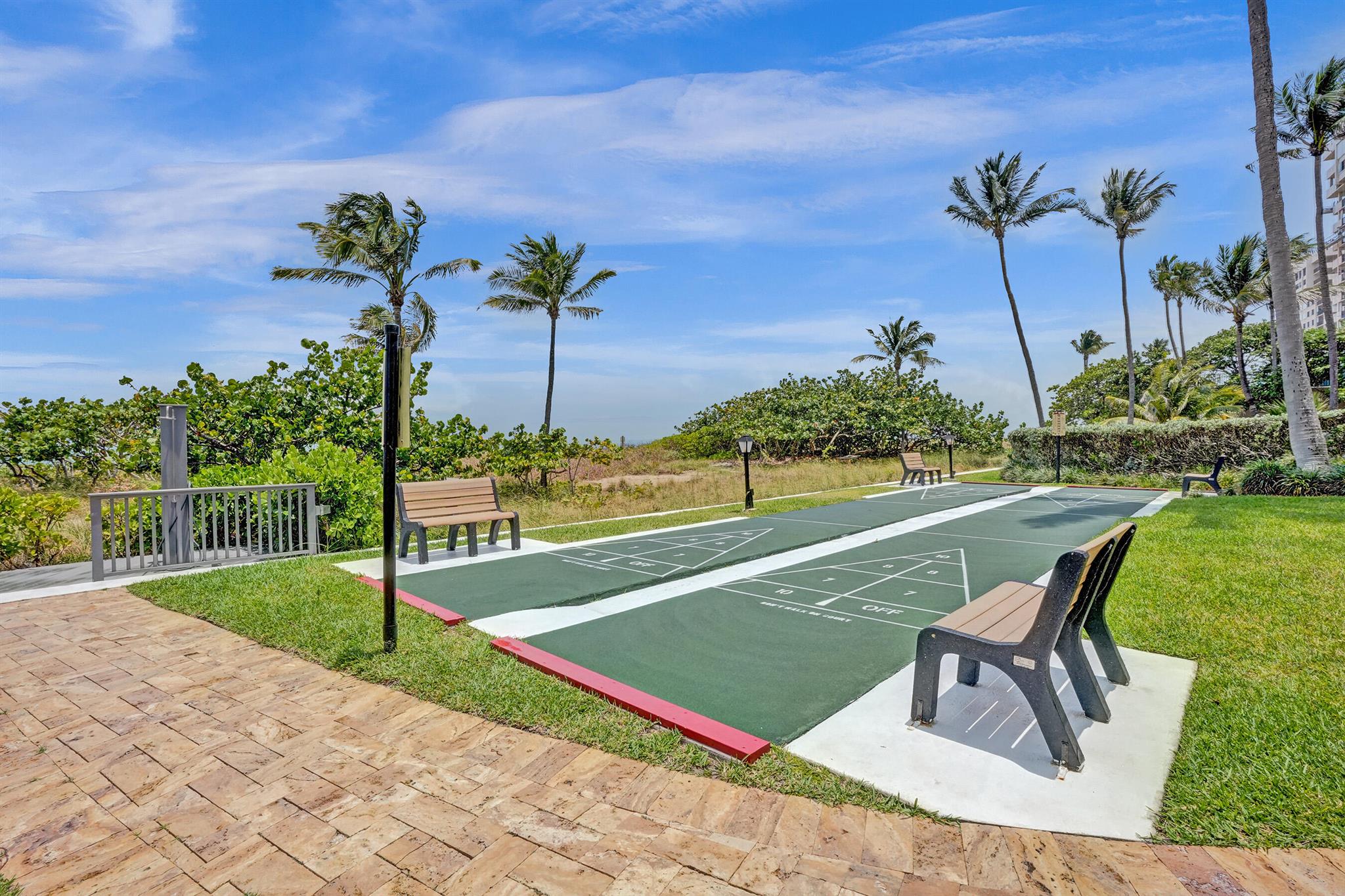 SEA RANCH LAKES NORTH CON - Residential Lease