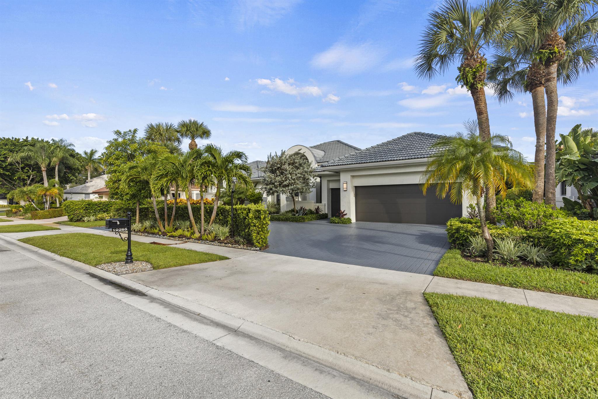 10265 Shireoaks Lane