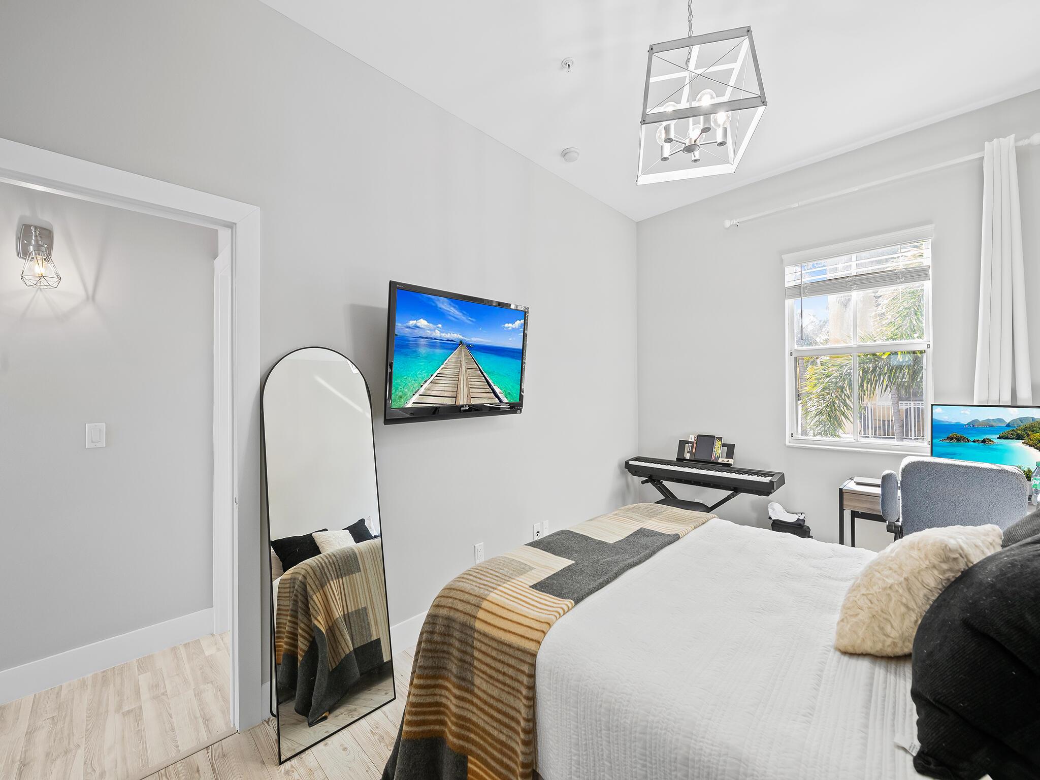 Vintage Lighthouse Point - Residential Lease