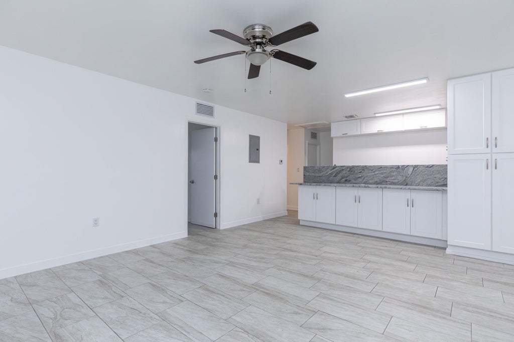 Photo of 5918 Pierce Street, Hollywood, FL 33021 (MLS # B26057620)