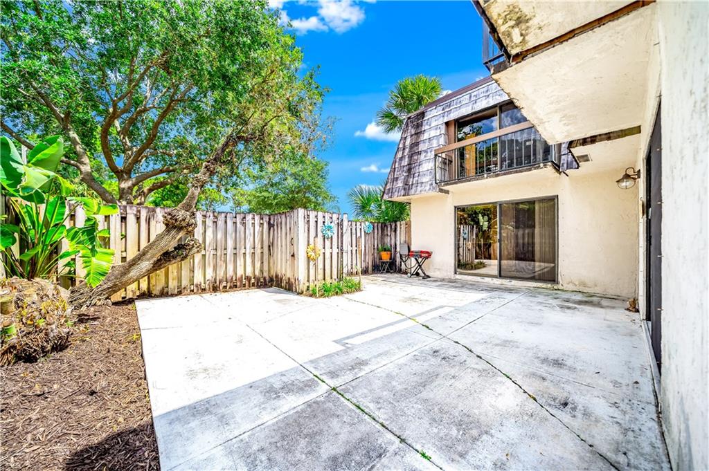 Lake Colony - Residential