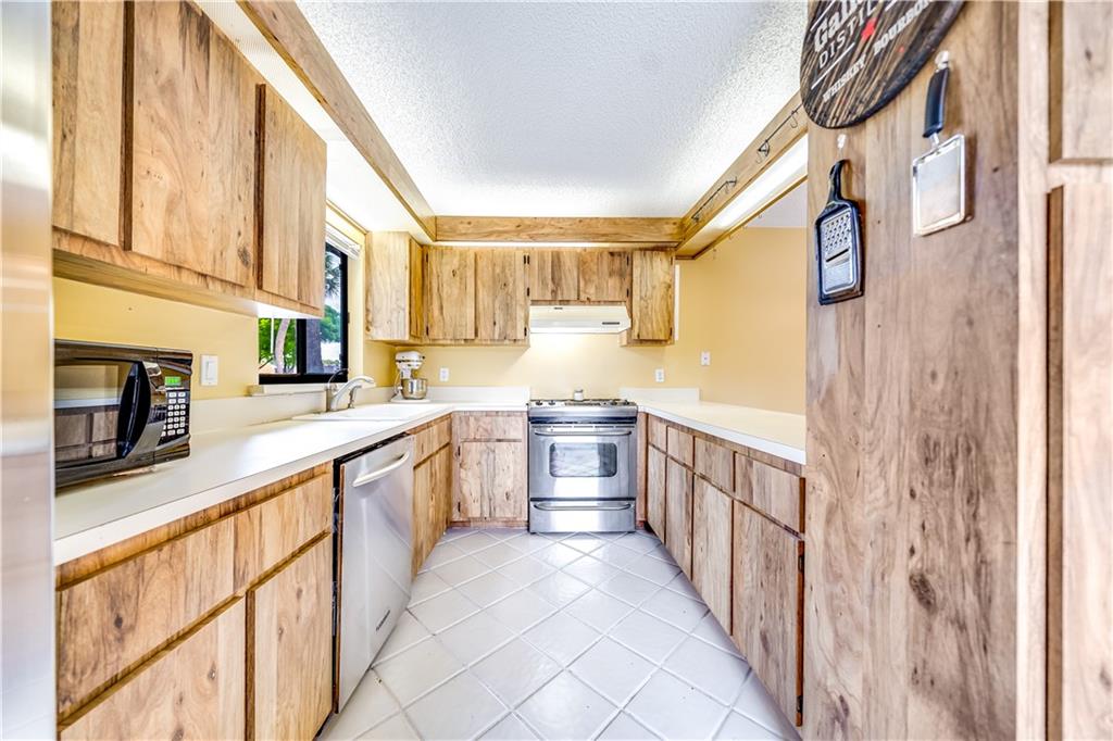 Lake Colony - Residential