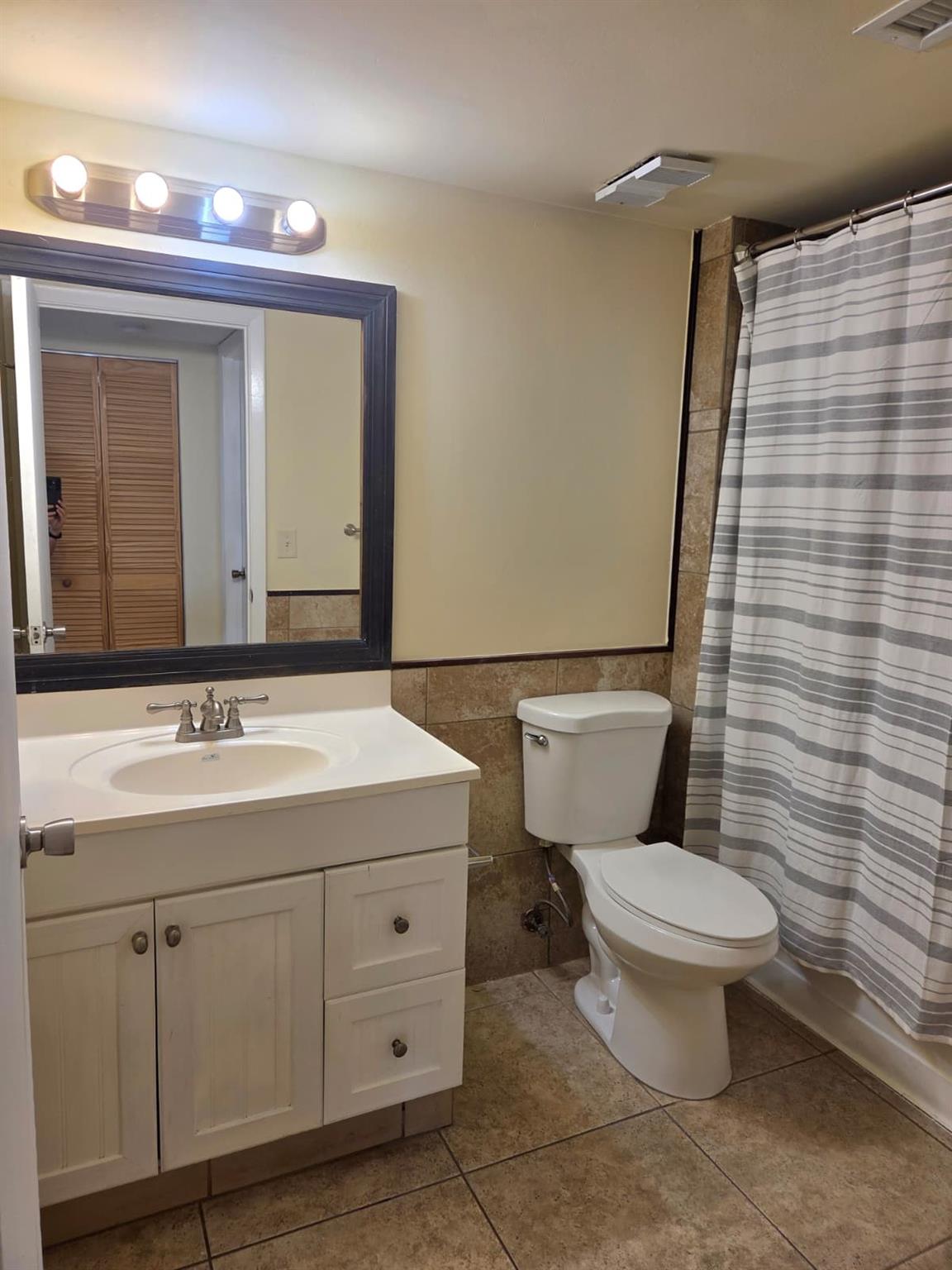 Summerbreeze Condo - Residential Lease