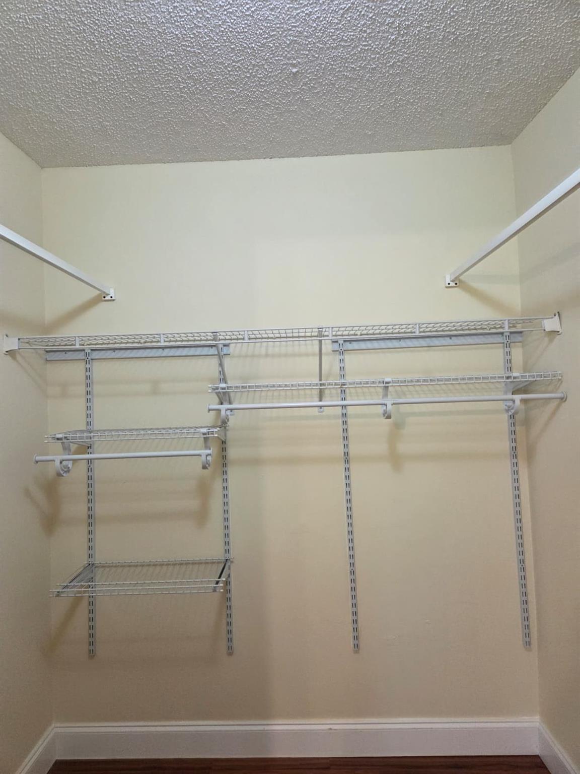 Summerbreeze Condo - Residential Lease