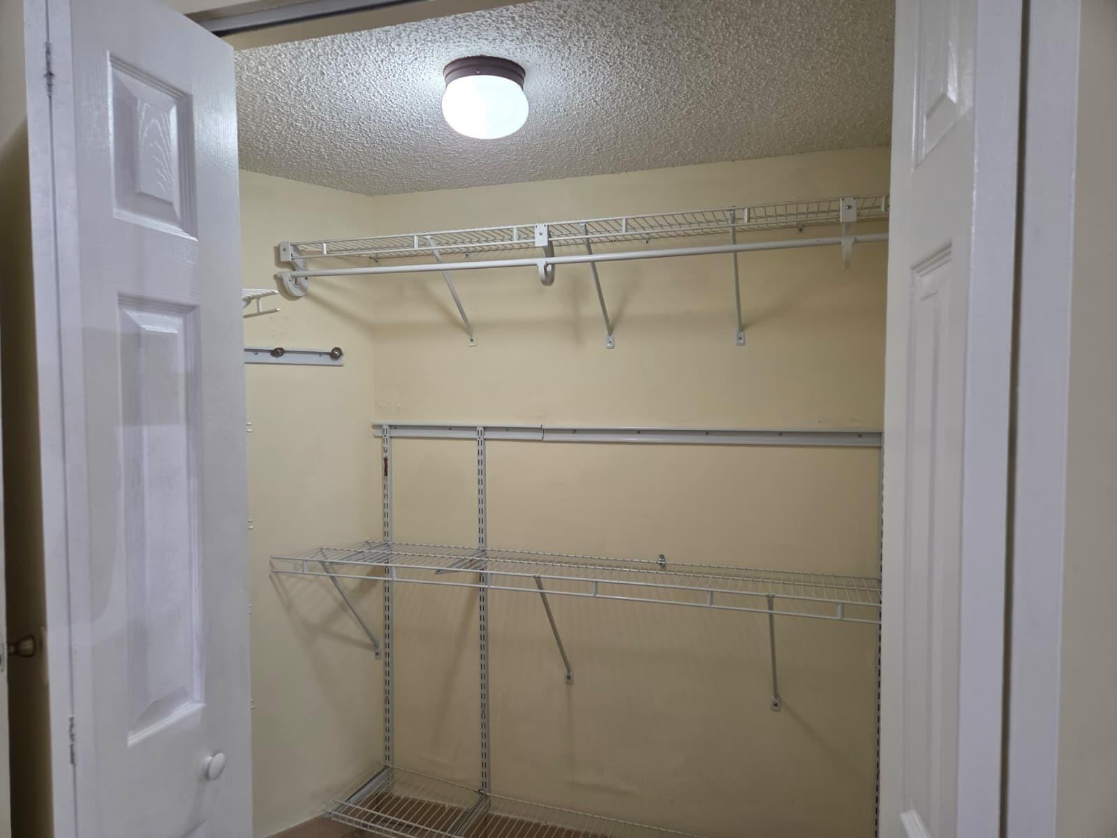 Summerbreeze Condo - Residential Lease