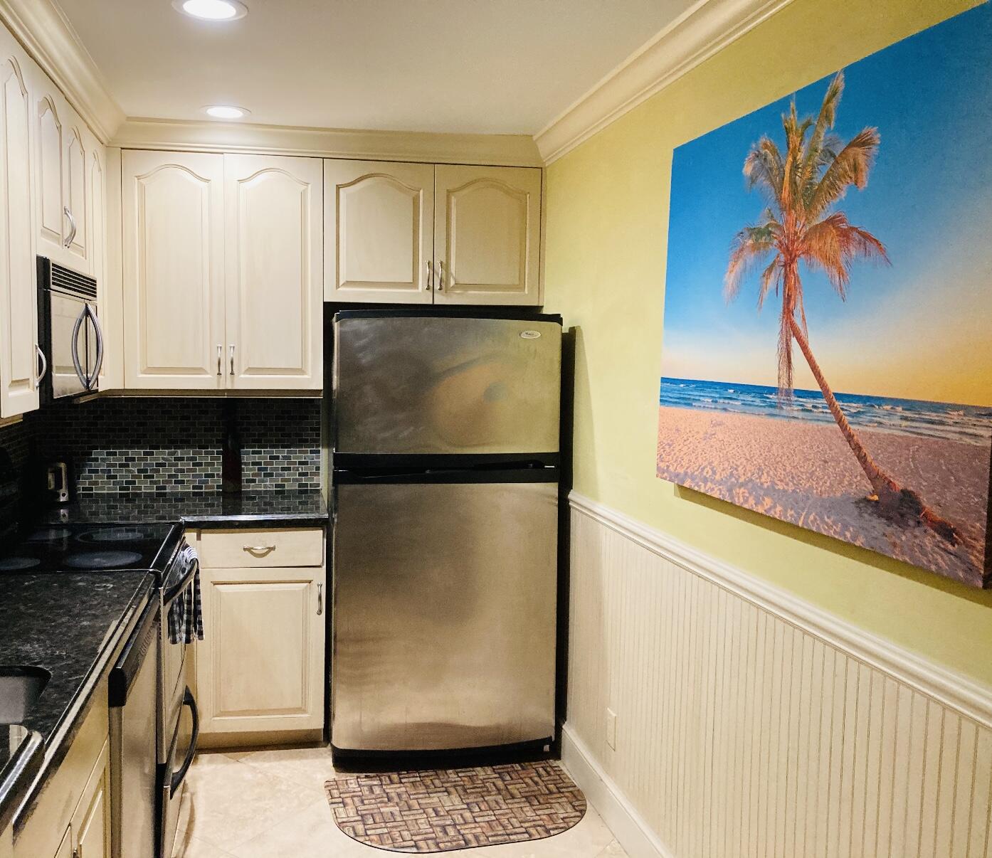 SEA LOFTERS CONDO - Residential Lease