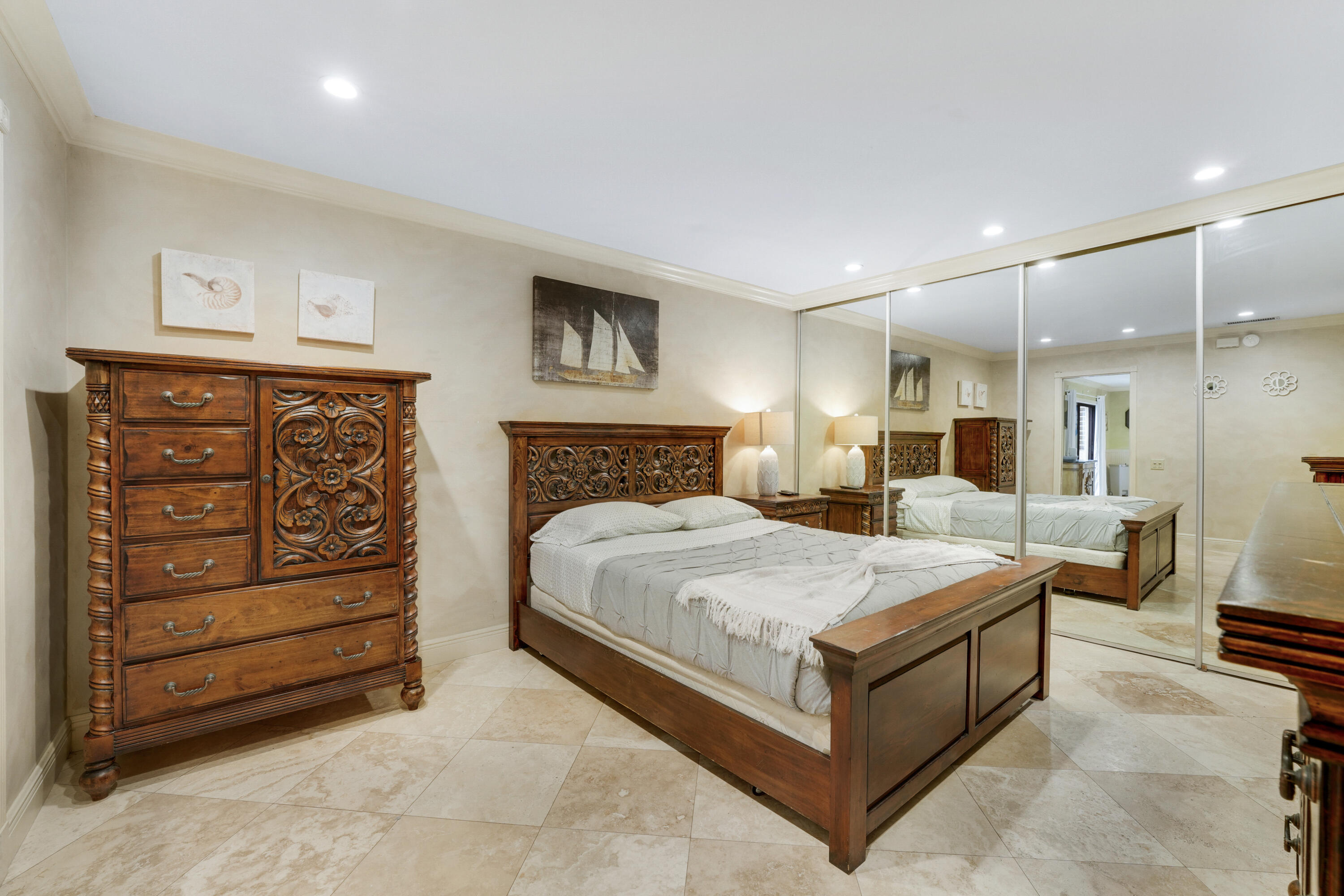 SEA LOFTERS CONDO - Residential Lease