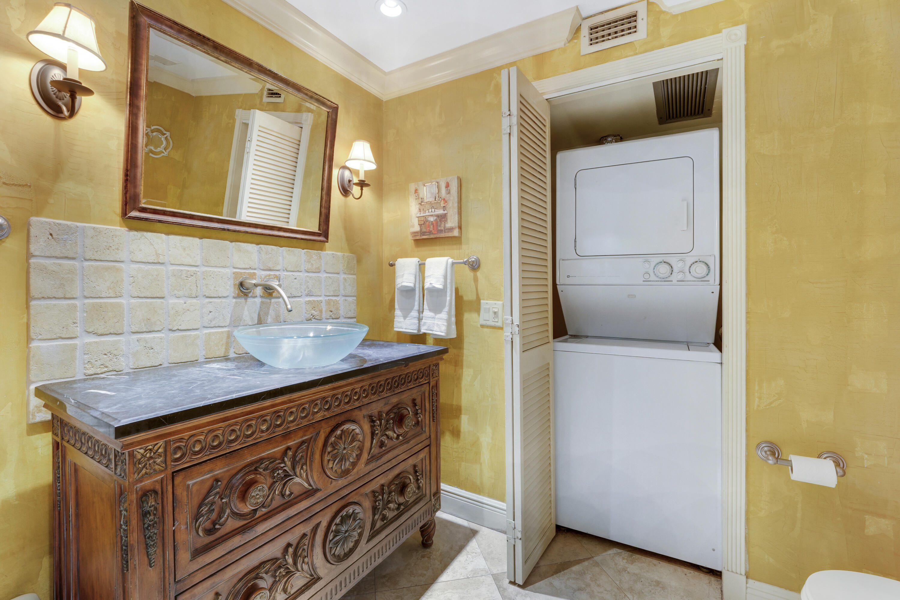 SEA LOFTERS CONDO - Residential Lease