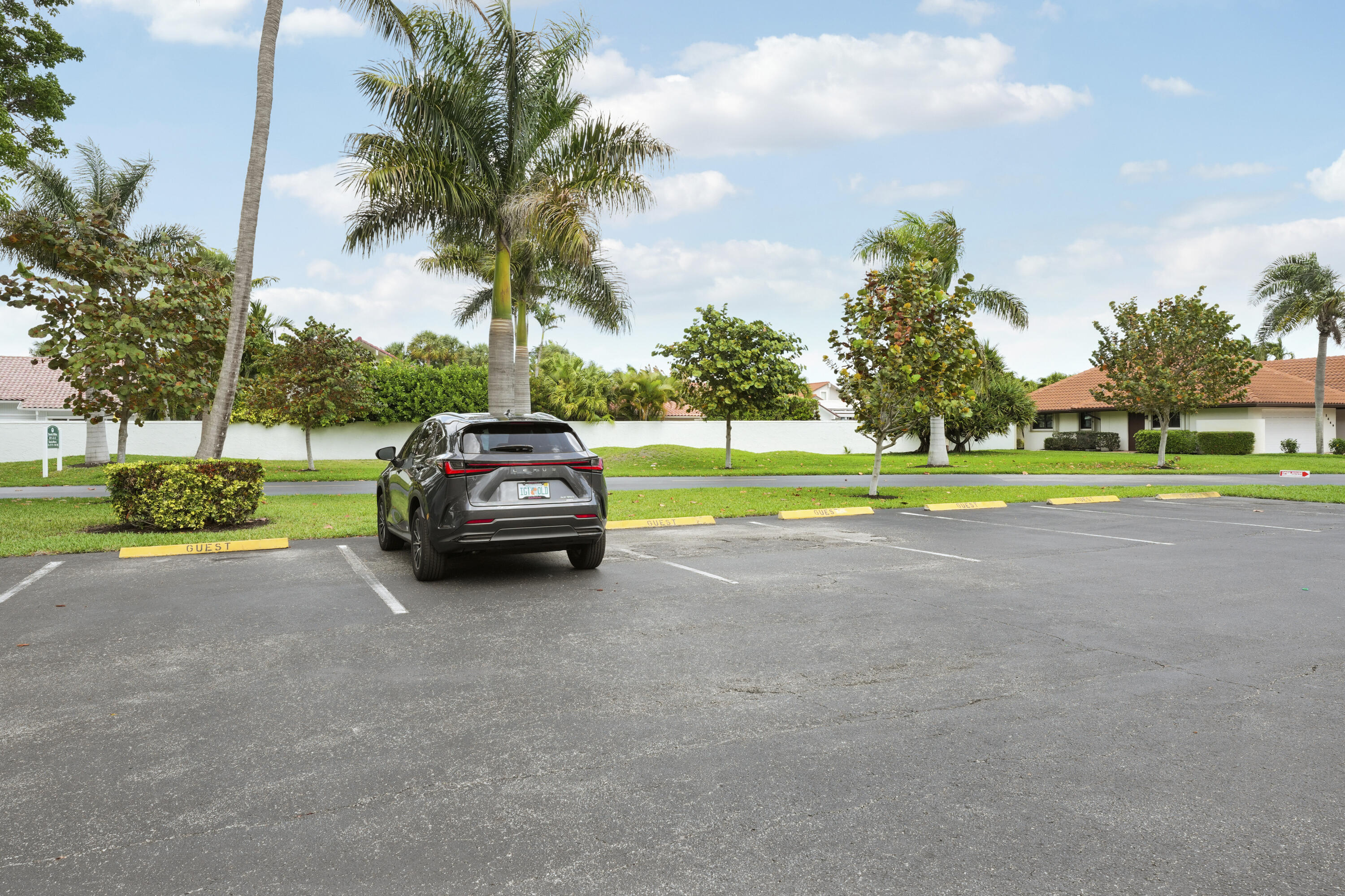 SEA LOFTERS CONDO - Residential Lease