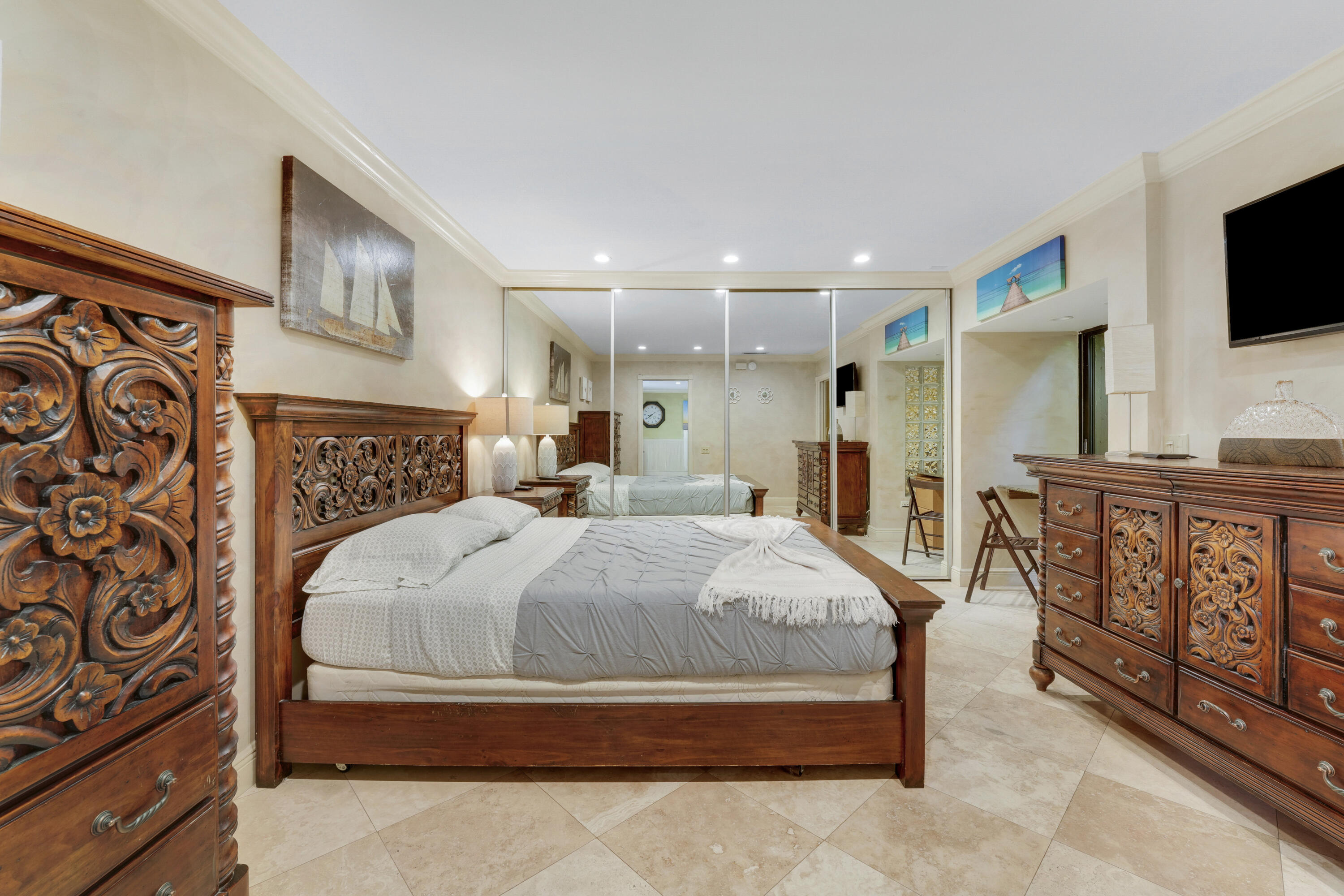 SEA LOFTERS CONDO - Residential Lease