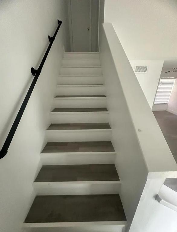 WHISPERING PINES UNIT 01 - Residential