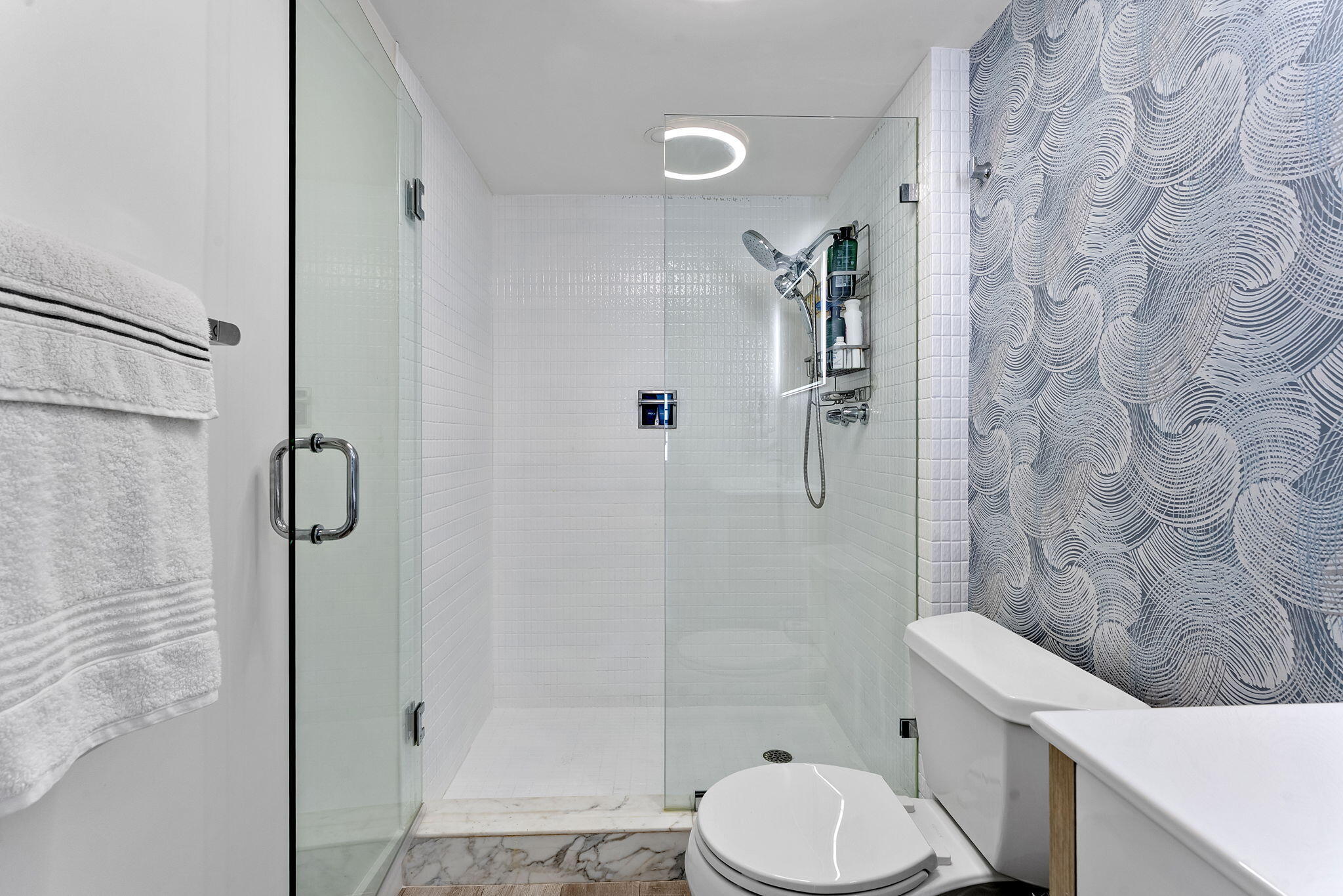 REGENCY TOWER SOUTH CONDO - Residential Lease