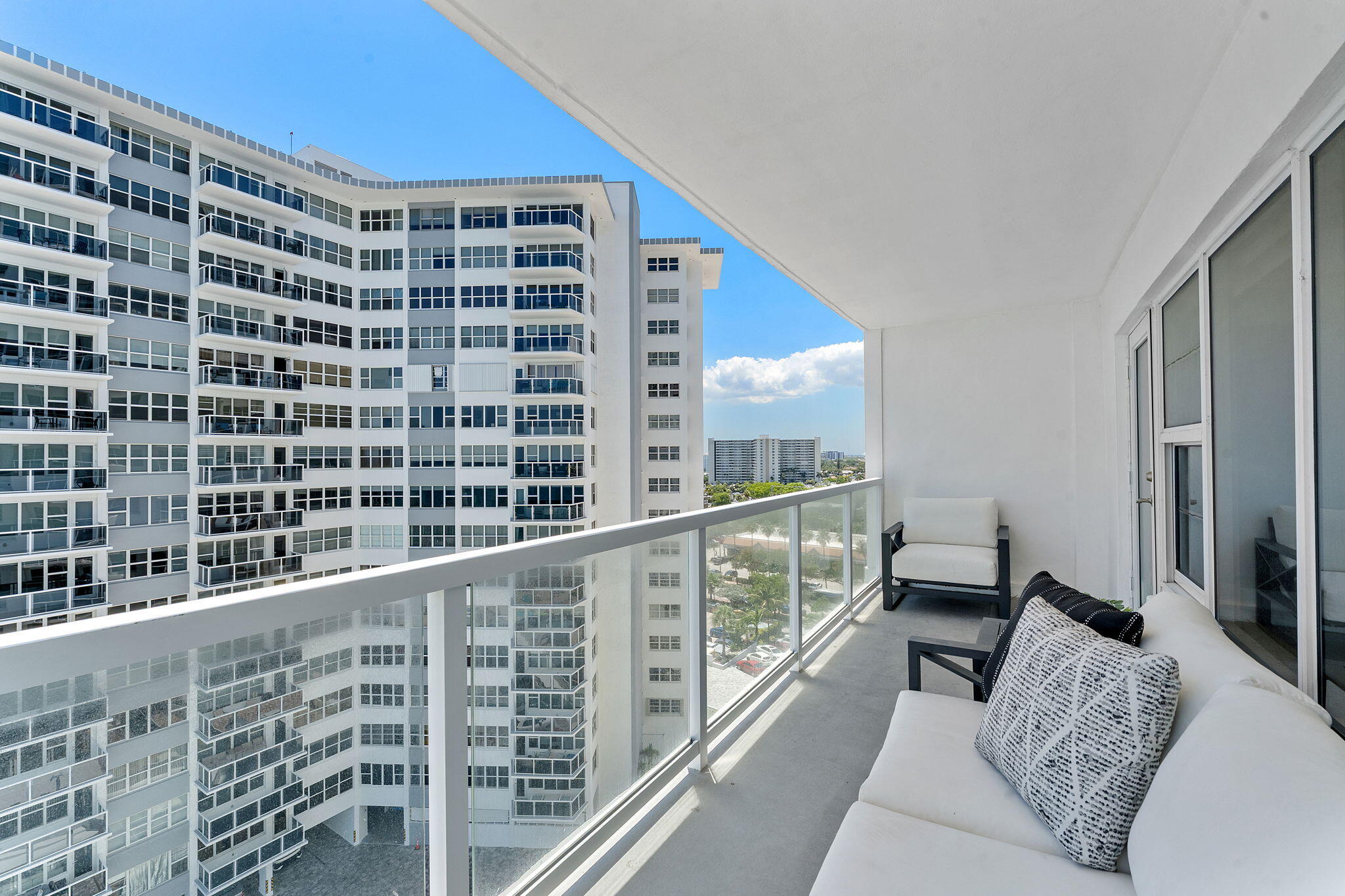 REGENCY TOWER SOUTH CONDO - Residential Lease