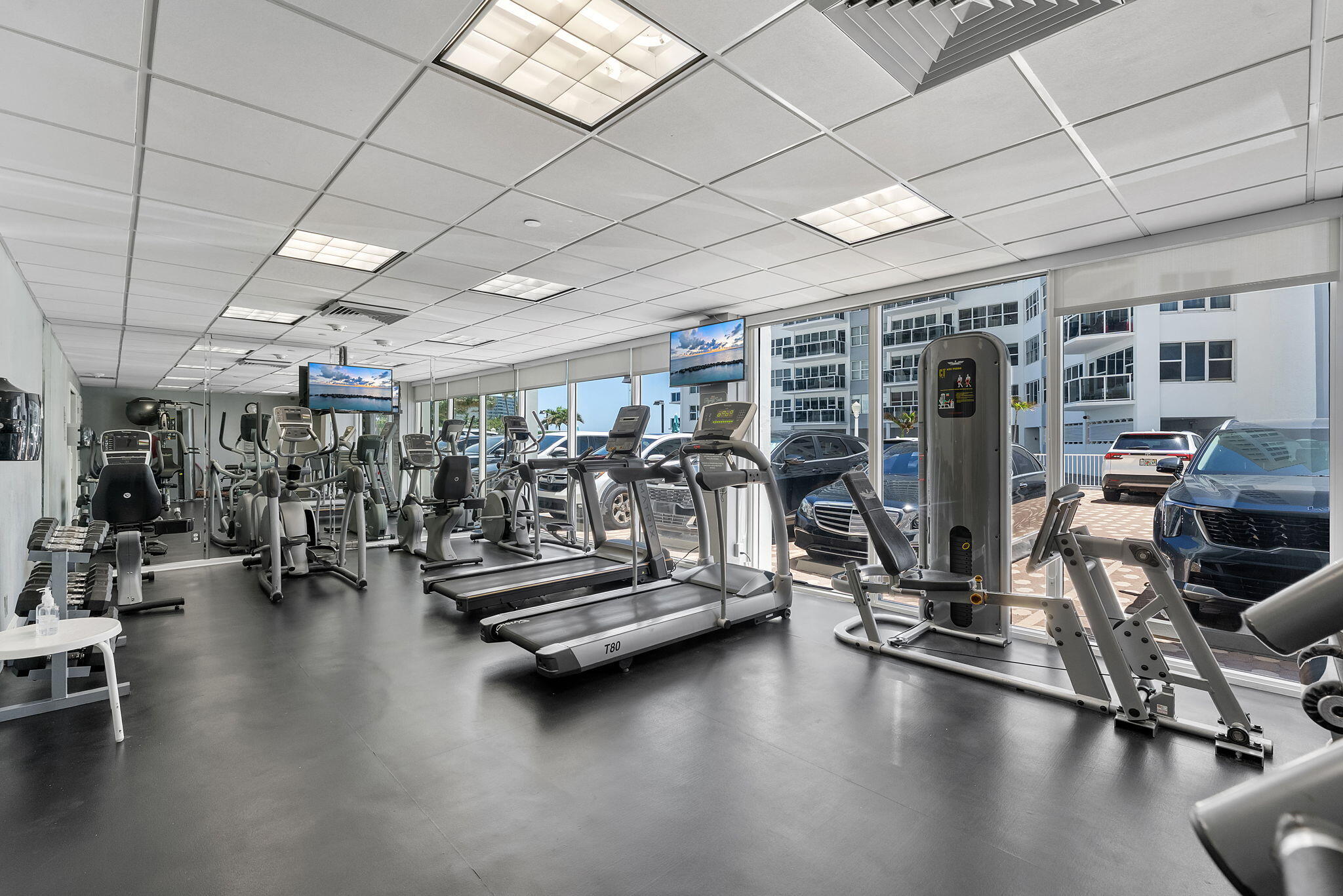 REGENCY TOWER SOUTH CONDO - Residential Lease
