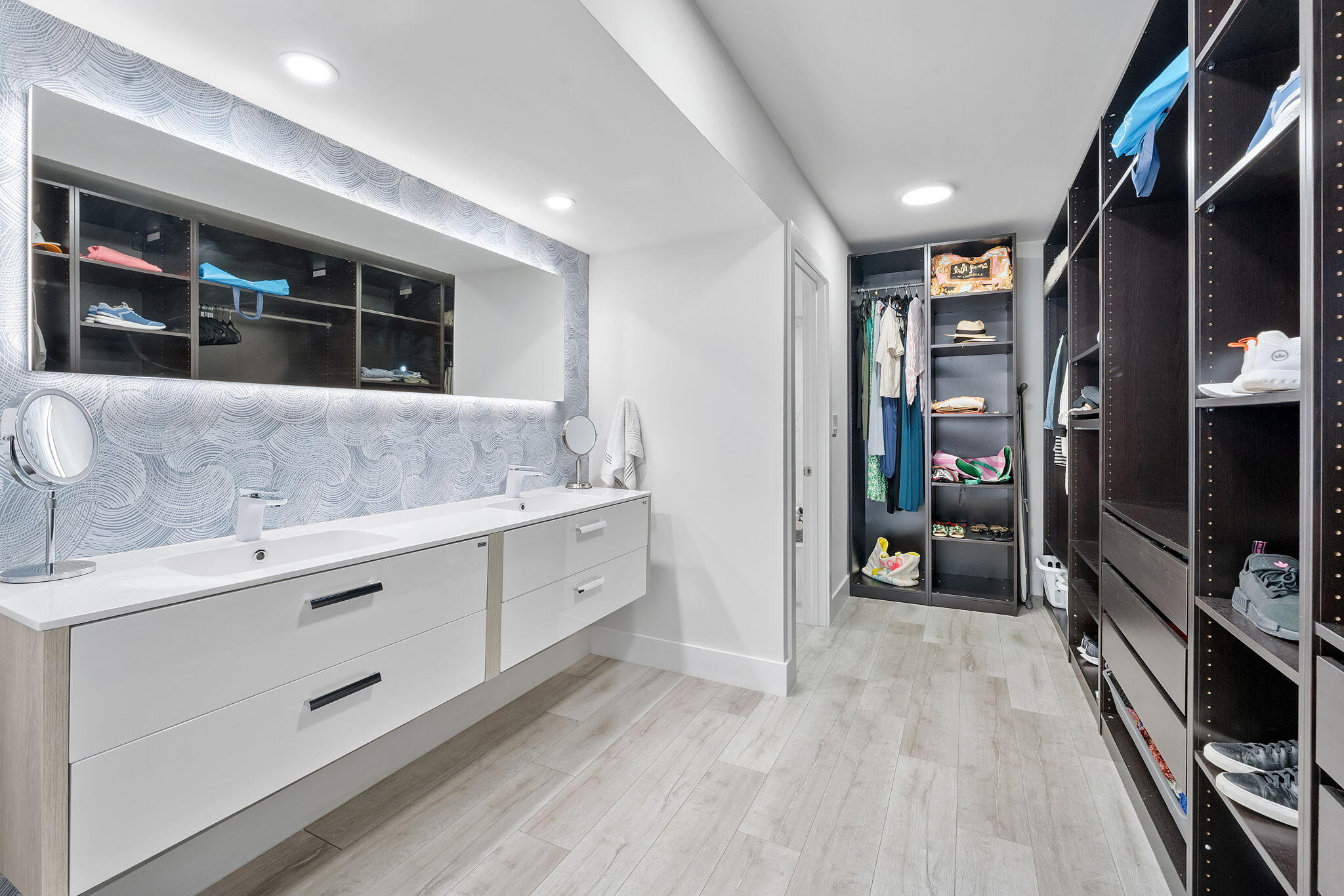 REGENCY TOWER SOUTH CONDO - Residential Lease