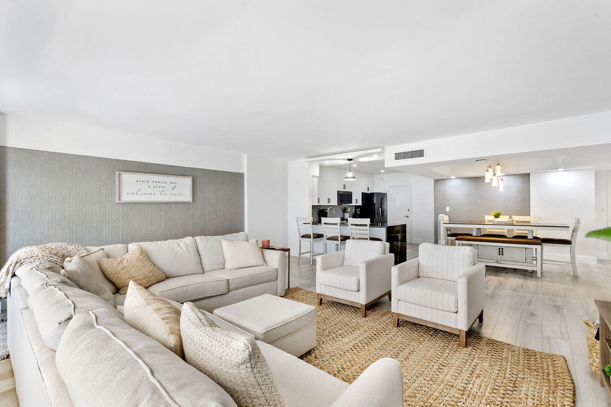 REGENCY TOWER SOUTH CONDO - Residential Lease