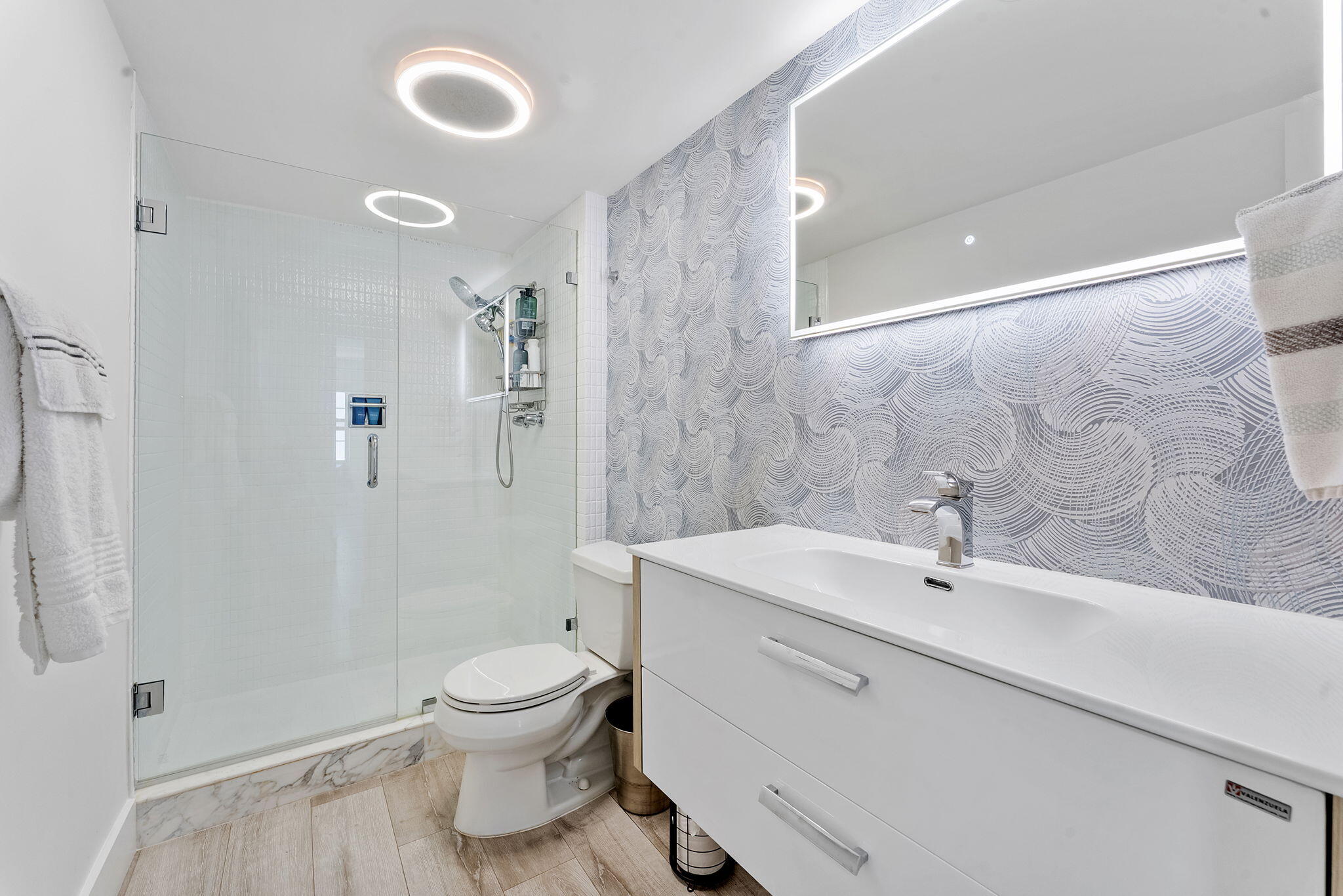 REGENCY TOWER SOUTH CONDO - Residential Lease