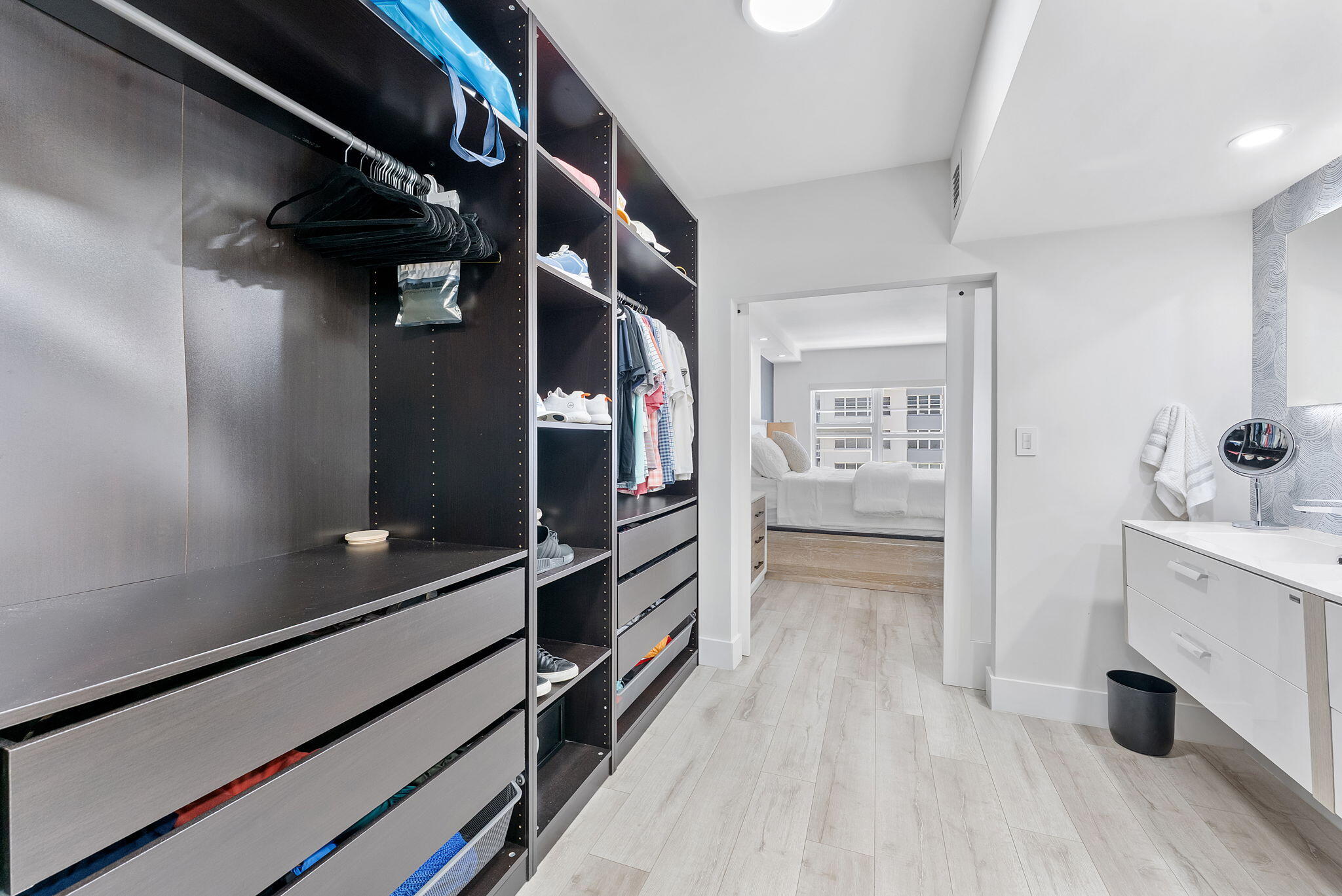 REGENCY TOWER SOUTH CONDO - Residential Lease