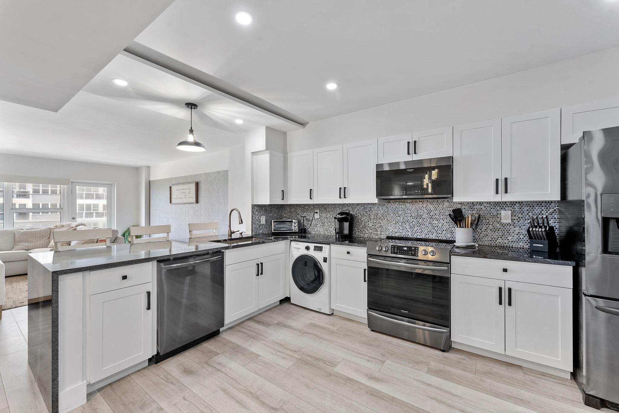 REGENCY TOWER SOUTH CONDO - Residential Lease