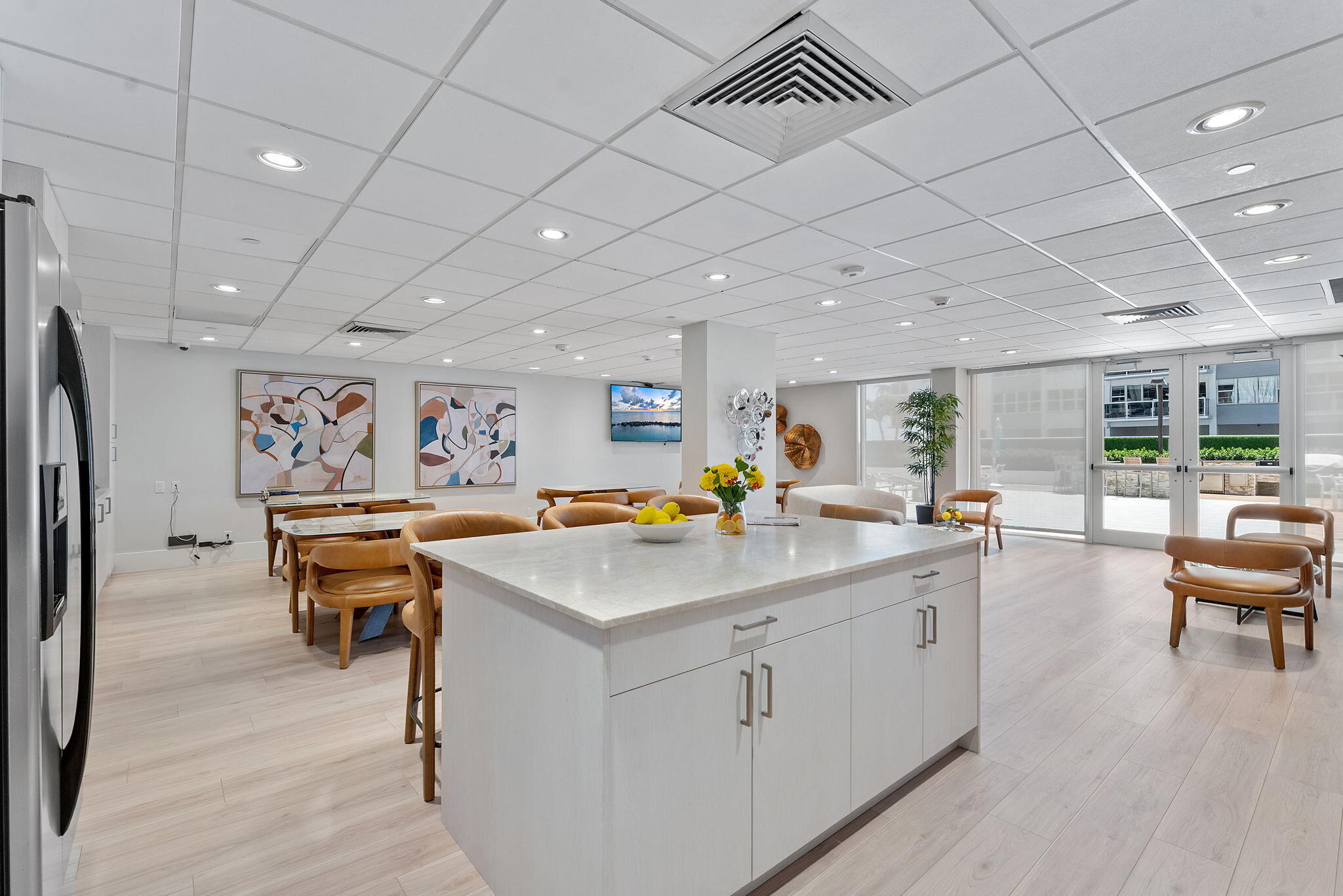 REGENCY TOWER SOUTH CONDO - Residential Lease