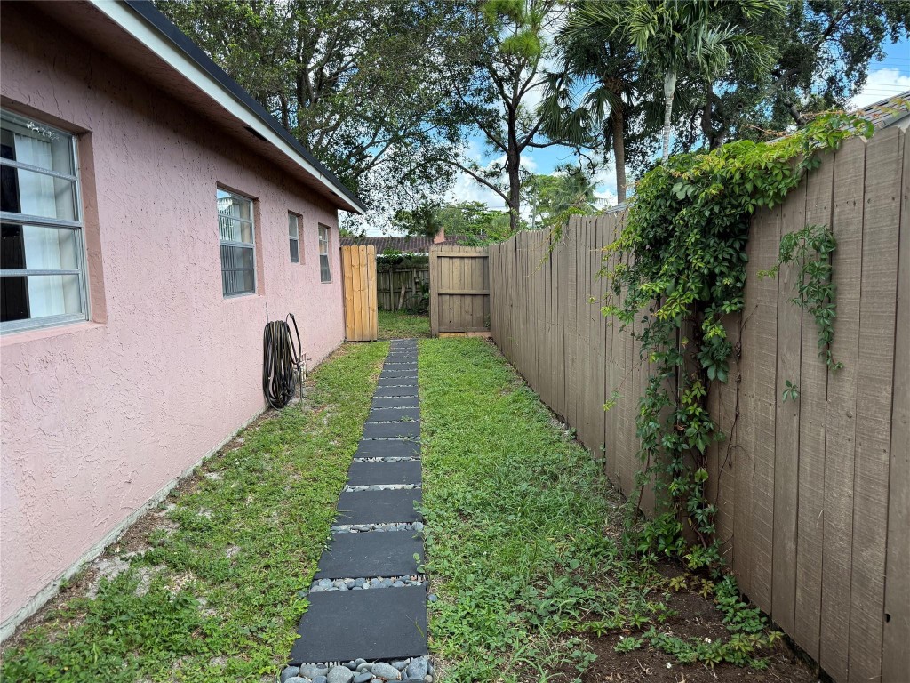 Oakland Park Second Add 1 - Residential Lease