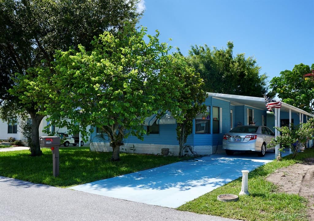 Photo of 13968 Adelfa Avenue Ave, Fort Pierce, FL 34951 (MLS # R10819984)