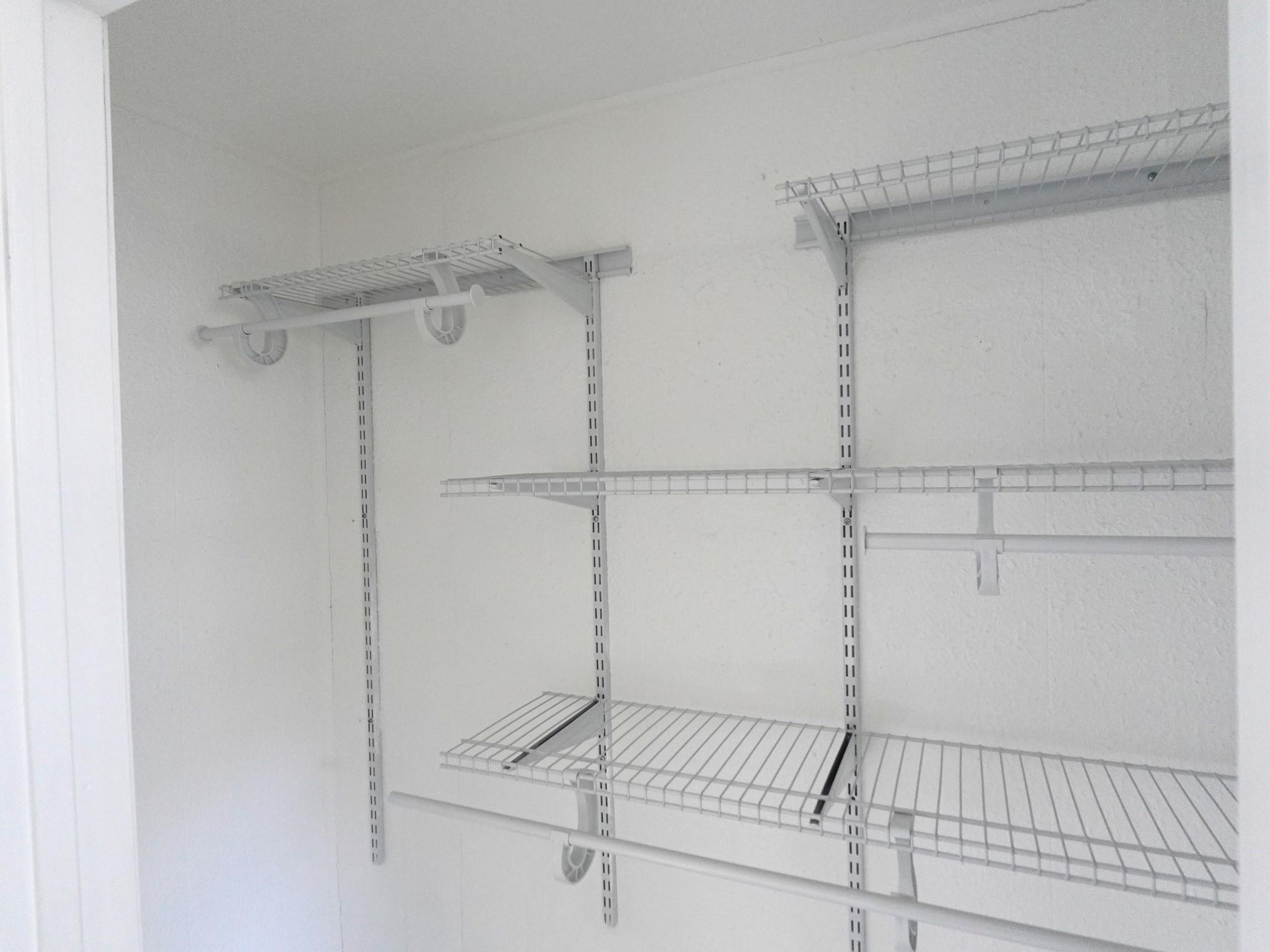 LAUDERDALE LAKES WEST GAT - Residential