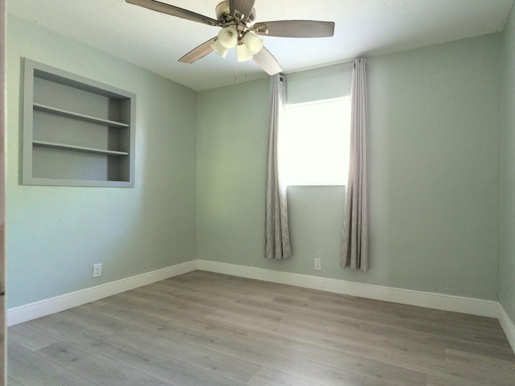 LAUDERDALE LAKES WEST GAT - Residential