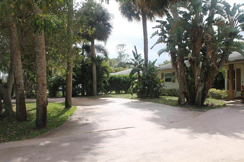 Photo of 1084 SE St Lucie Boulevard, Stuart, FL 34996 (MLS # R10742229)