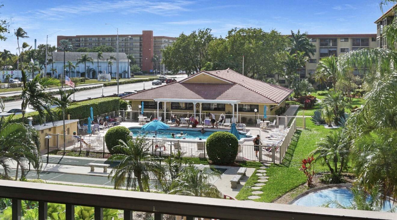 GARDEN-AIRE VILLAGE CONDO - Residential