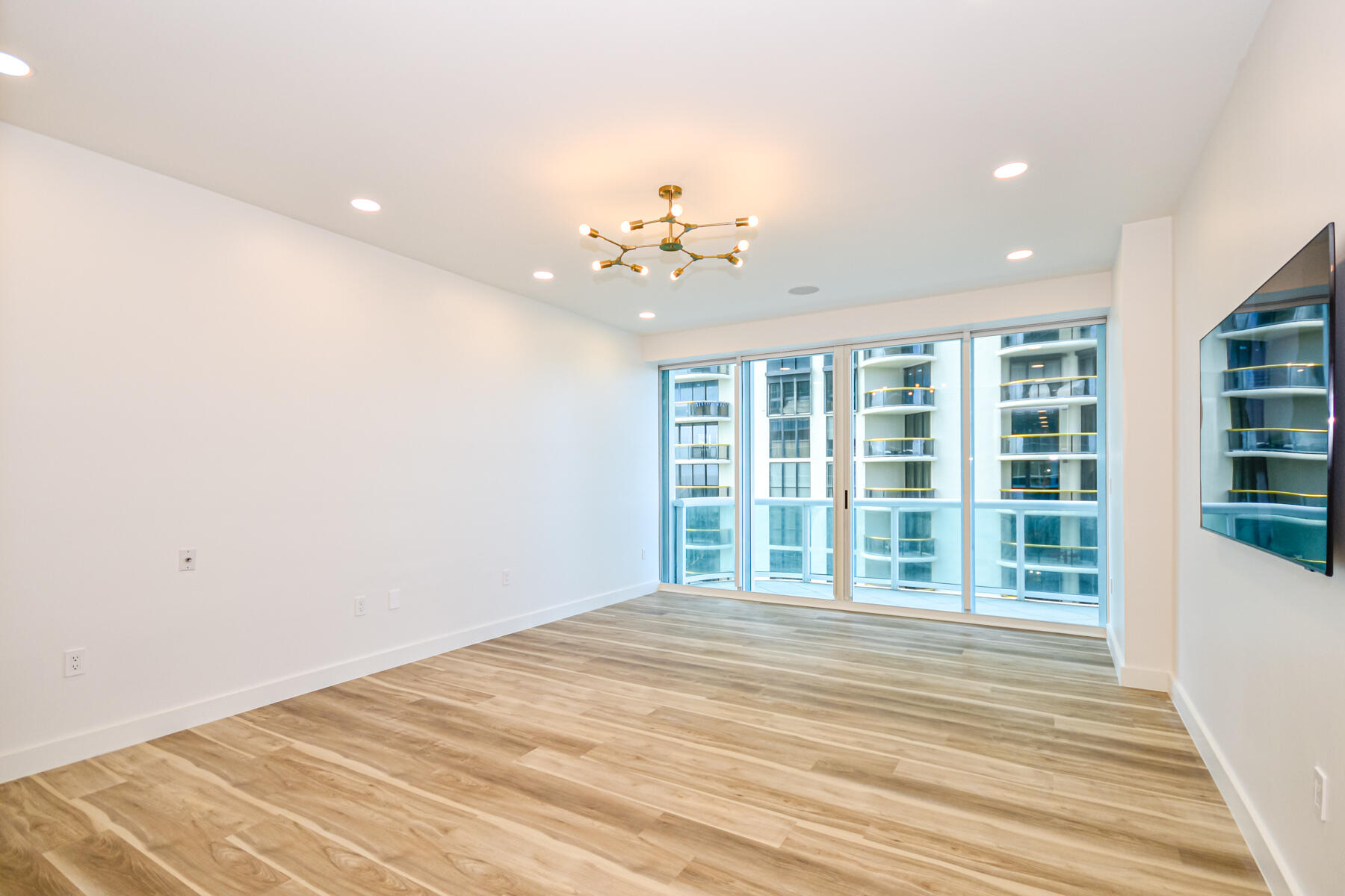 10101 Collins Avenue 7d