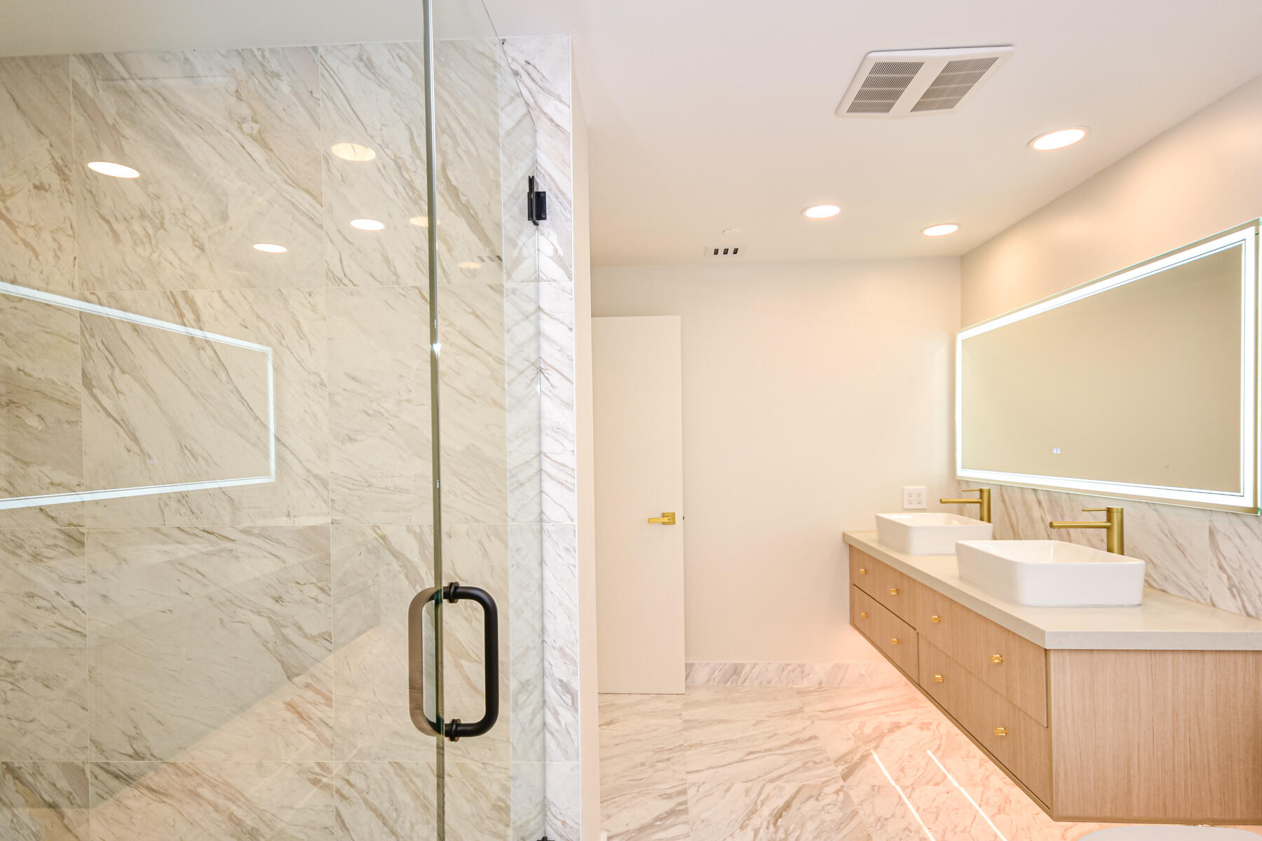 THE PALACE AT BAL HARBOUR CONDO - Residential