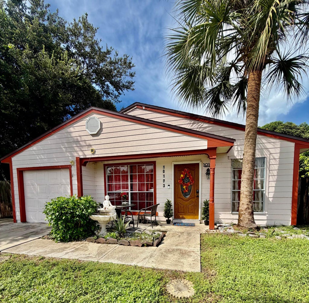 Photo of 10103 PINAFORE Lane, Royal Palm Beach, FL 33411 (MLS # B26052037)