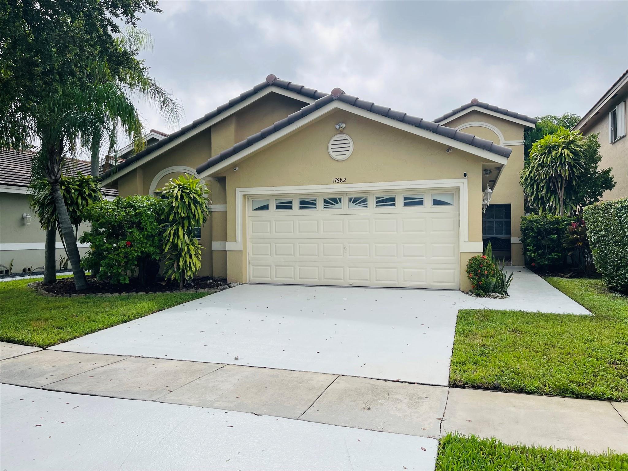 Located in the heart of West Pembroke Pines, this beautifully updated home boasts 4 bedrooms, 2 bathrooms and  eat-in kitchen features new stainless appliances . The roof is approximately 2 years and is still under warranty. A screen patio provides an ideal setting for hosting summer barbeques. With its prime location, residents enjoy easy access to major highways, excellent schools, and shopping center.