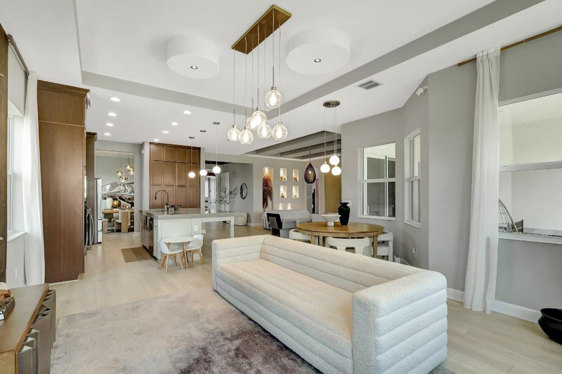 WOODLANDS OF WESTLAKE - Residential