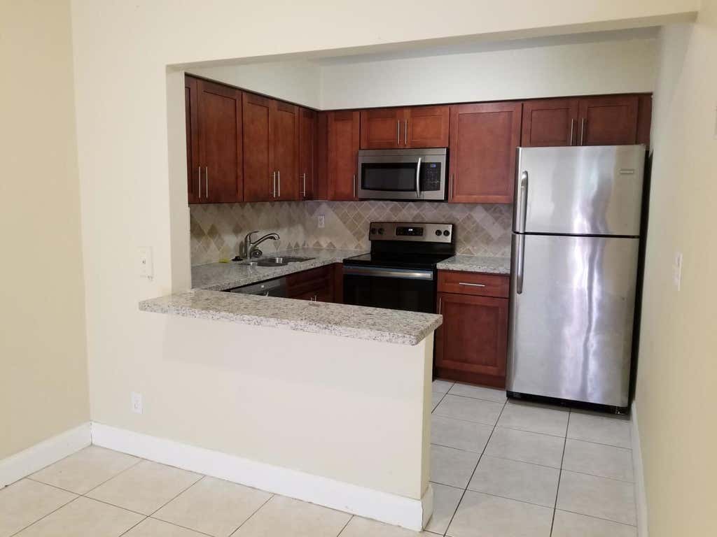 Photo of 190 NE 40TH Street #196, Oakland Park, FL 33334 (MLS # B26064790)