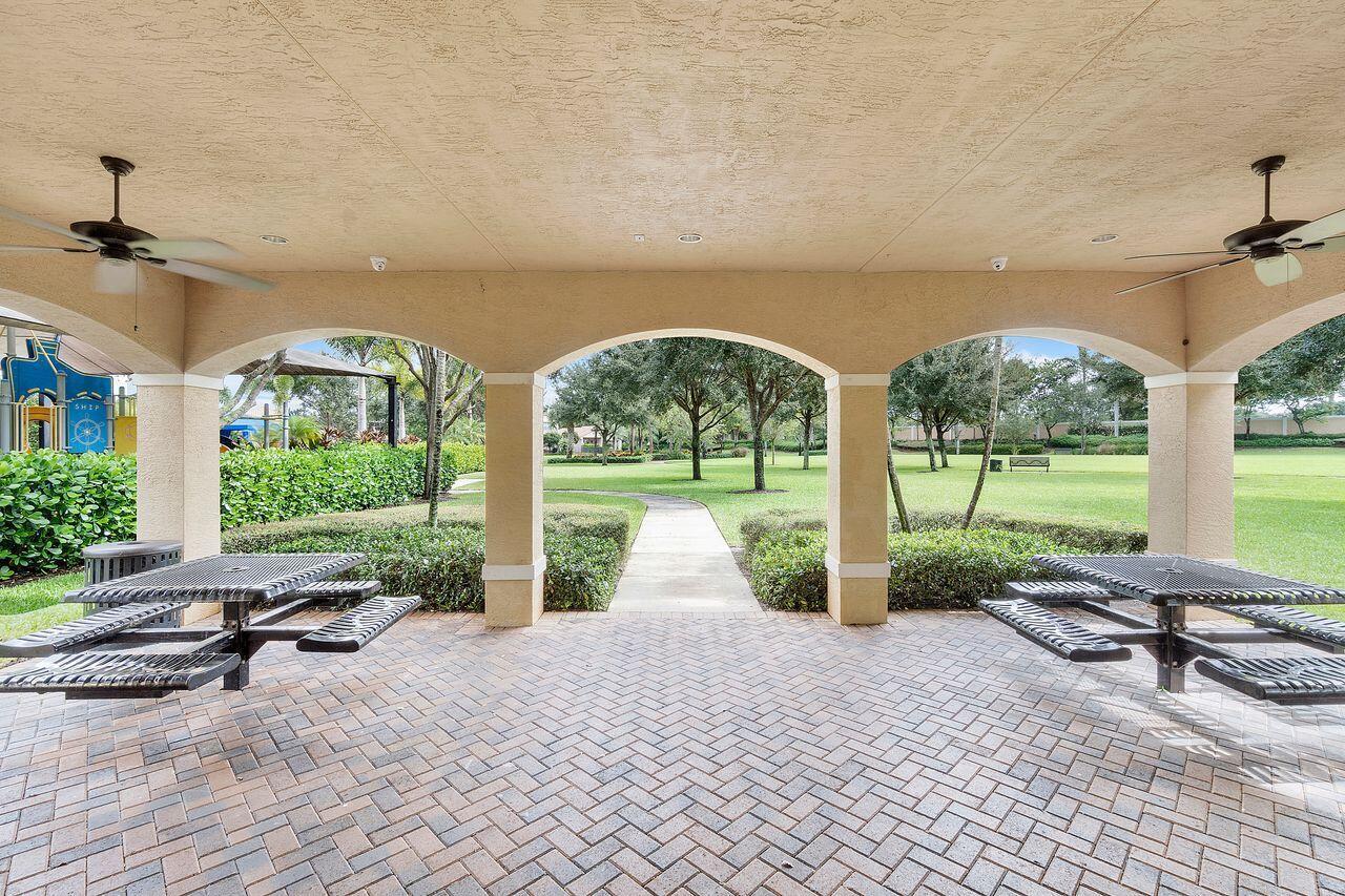 TRAILS AT CANYON - Residential