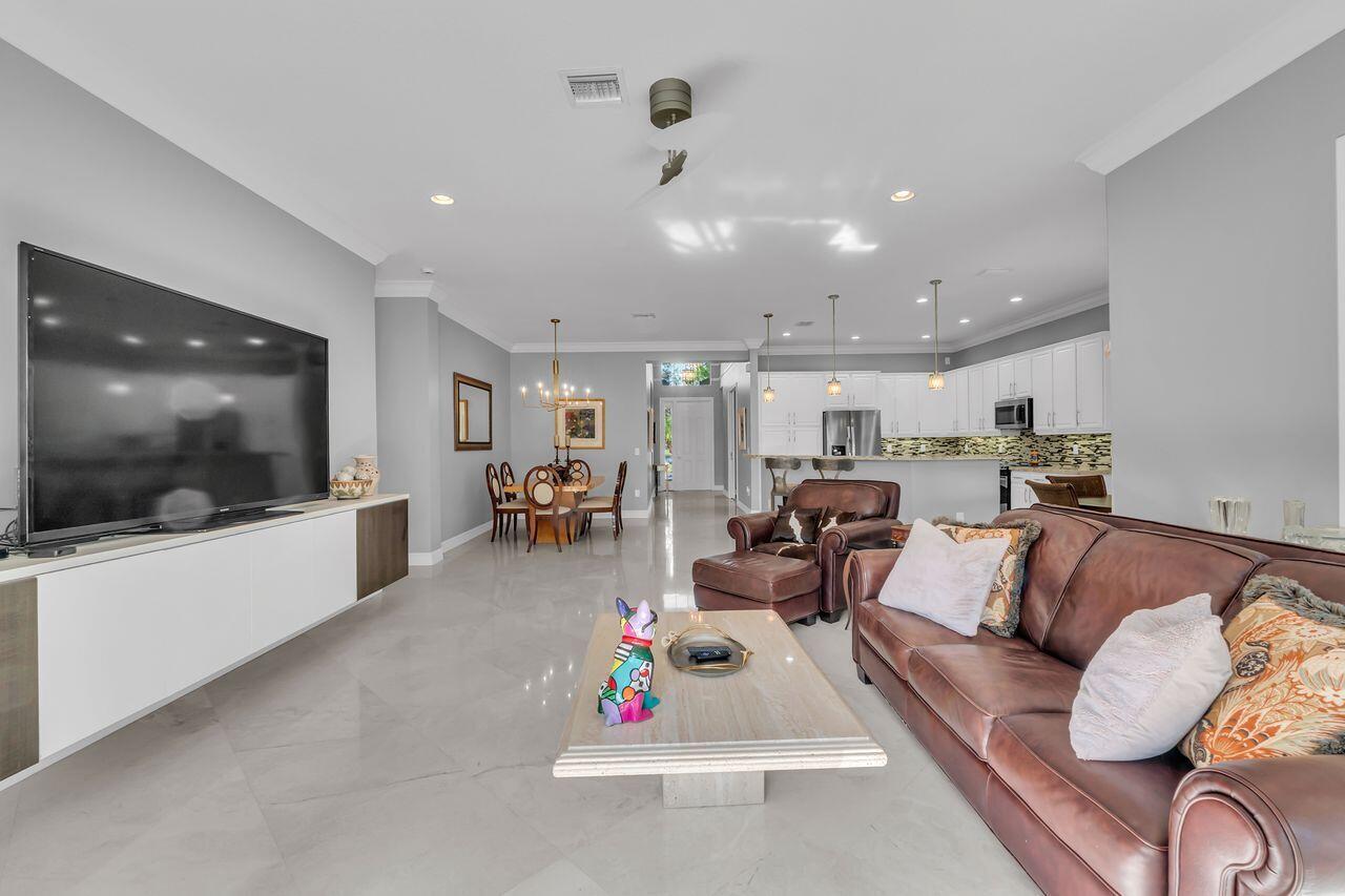 TRAILS AT CANYON - Residential