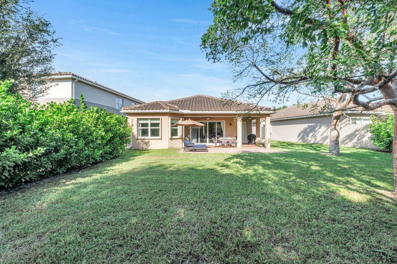 TRAILS AT CANYON - Residential