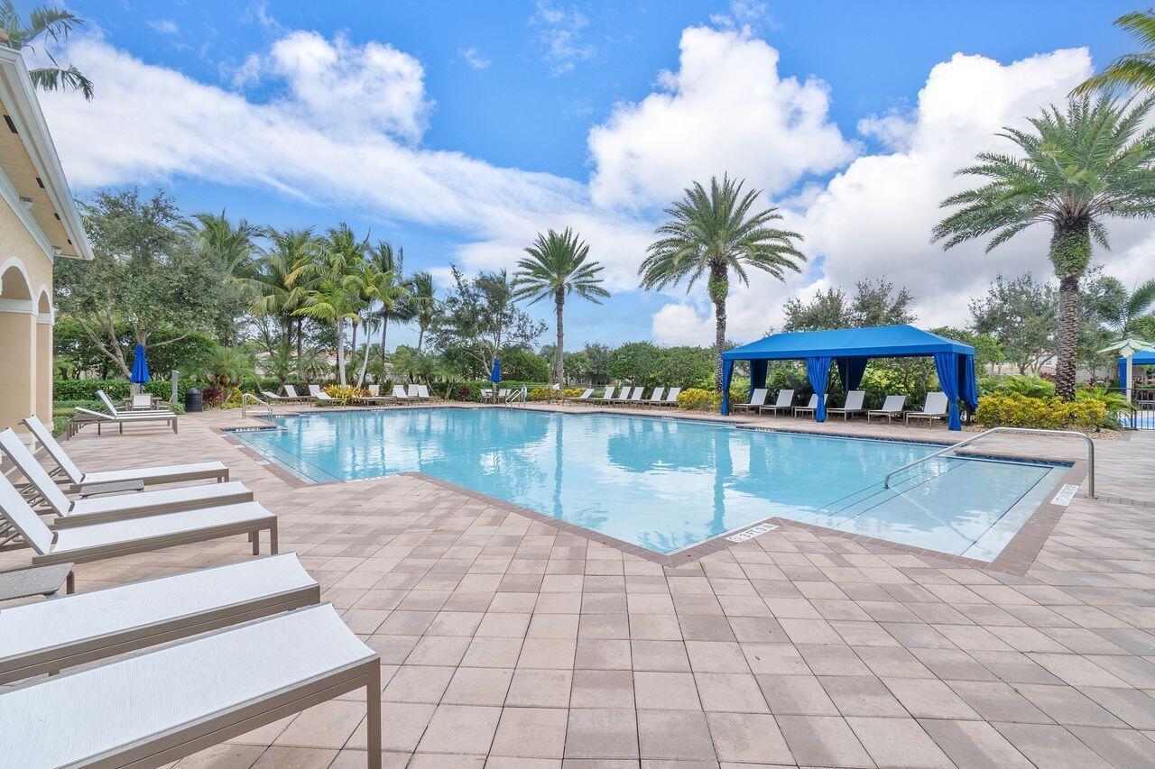 TRAILS AT CANYON - Residential