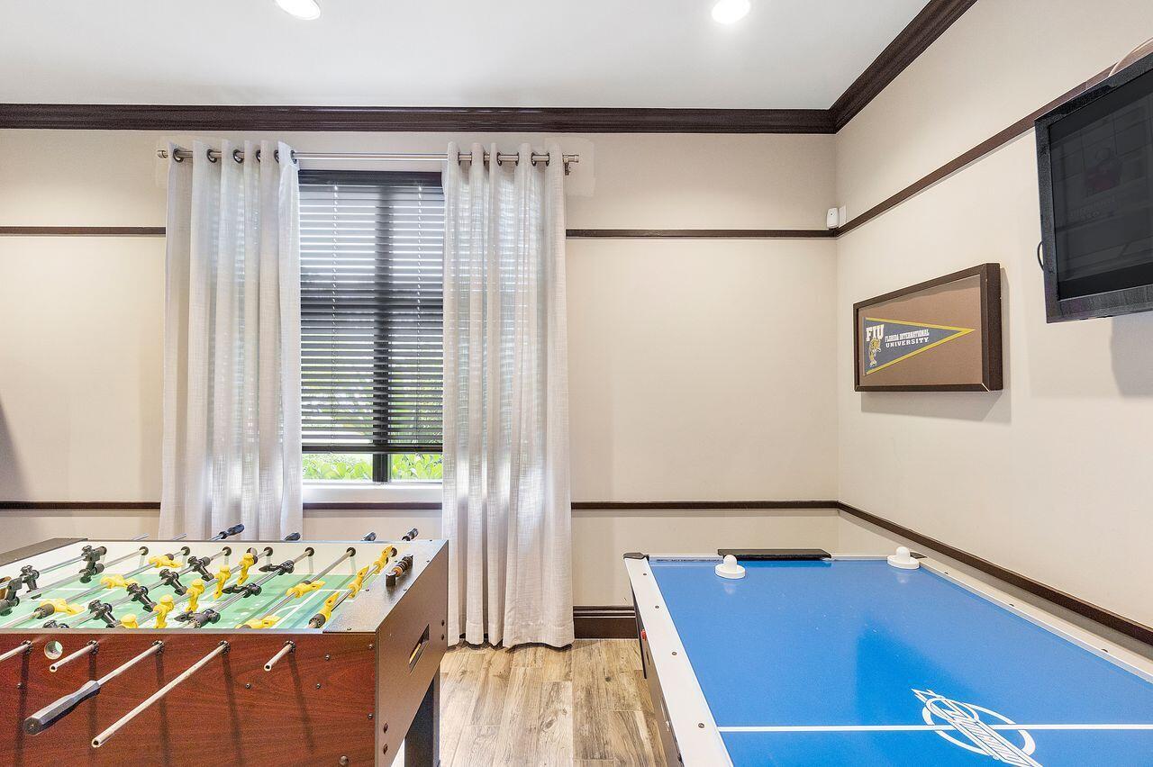 TRAILS AT CANYON - Residential