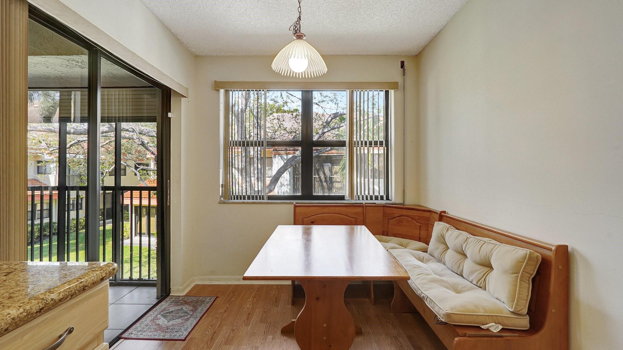 3407 Emerald Oaks Dr