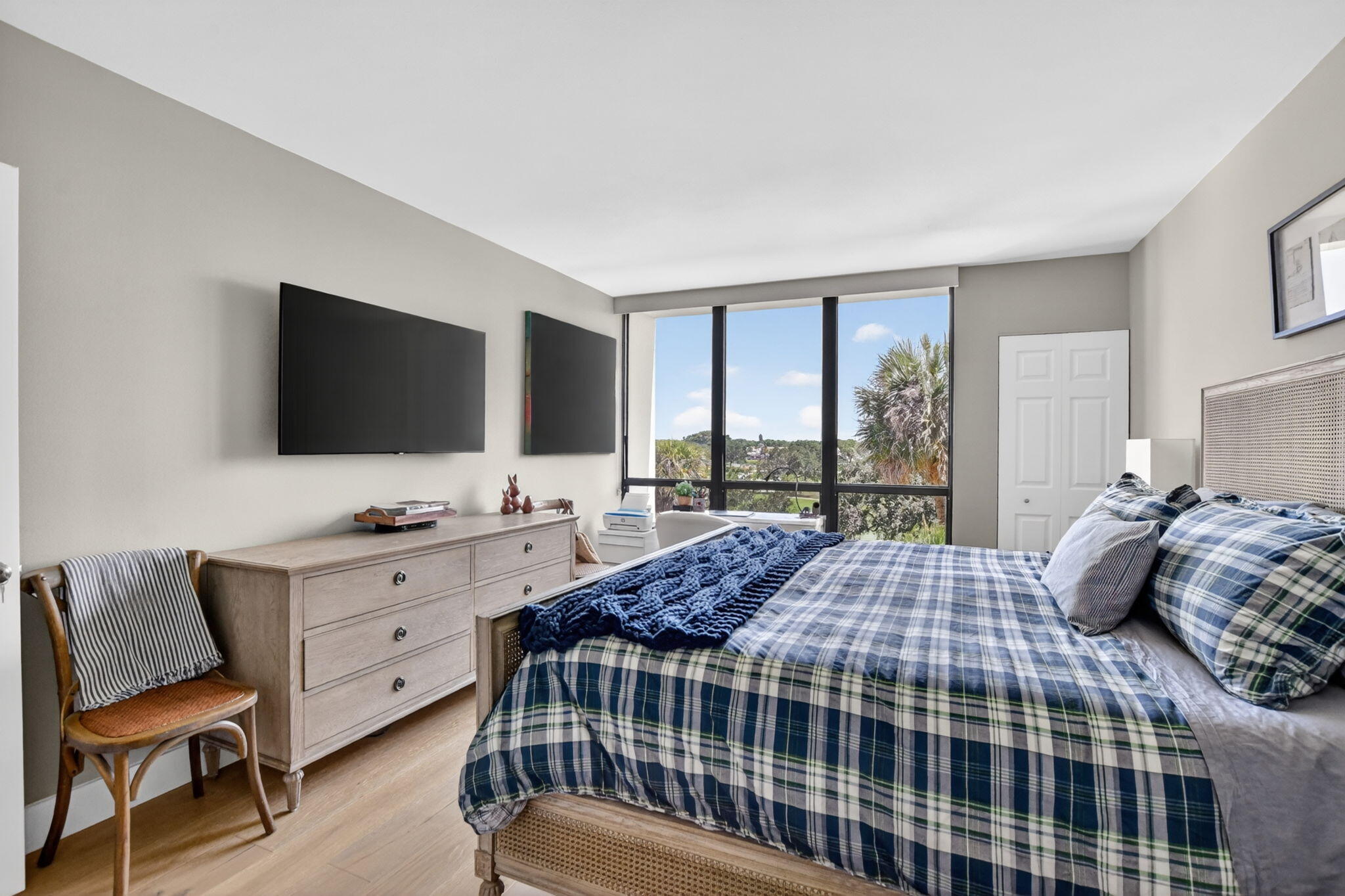 Willow Wood Midrise - Residential