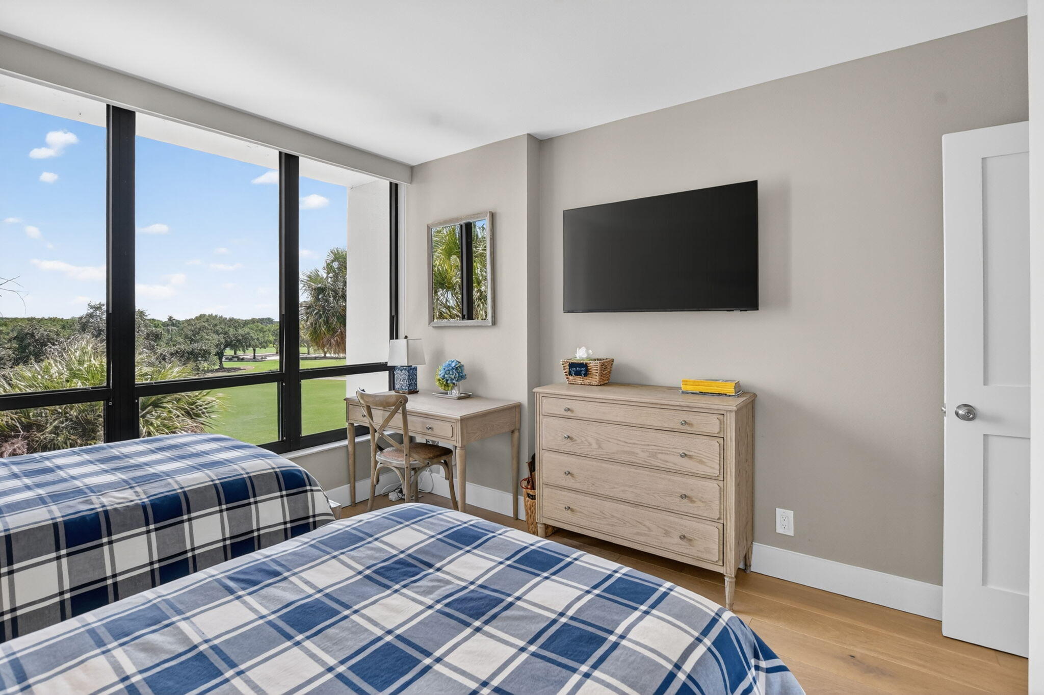 Willow Wood Midrise - Residential